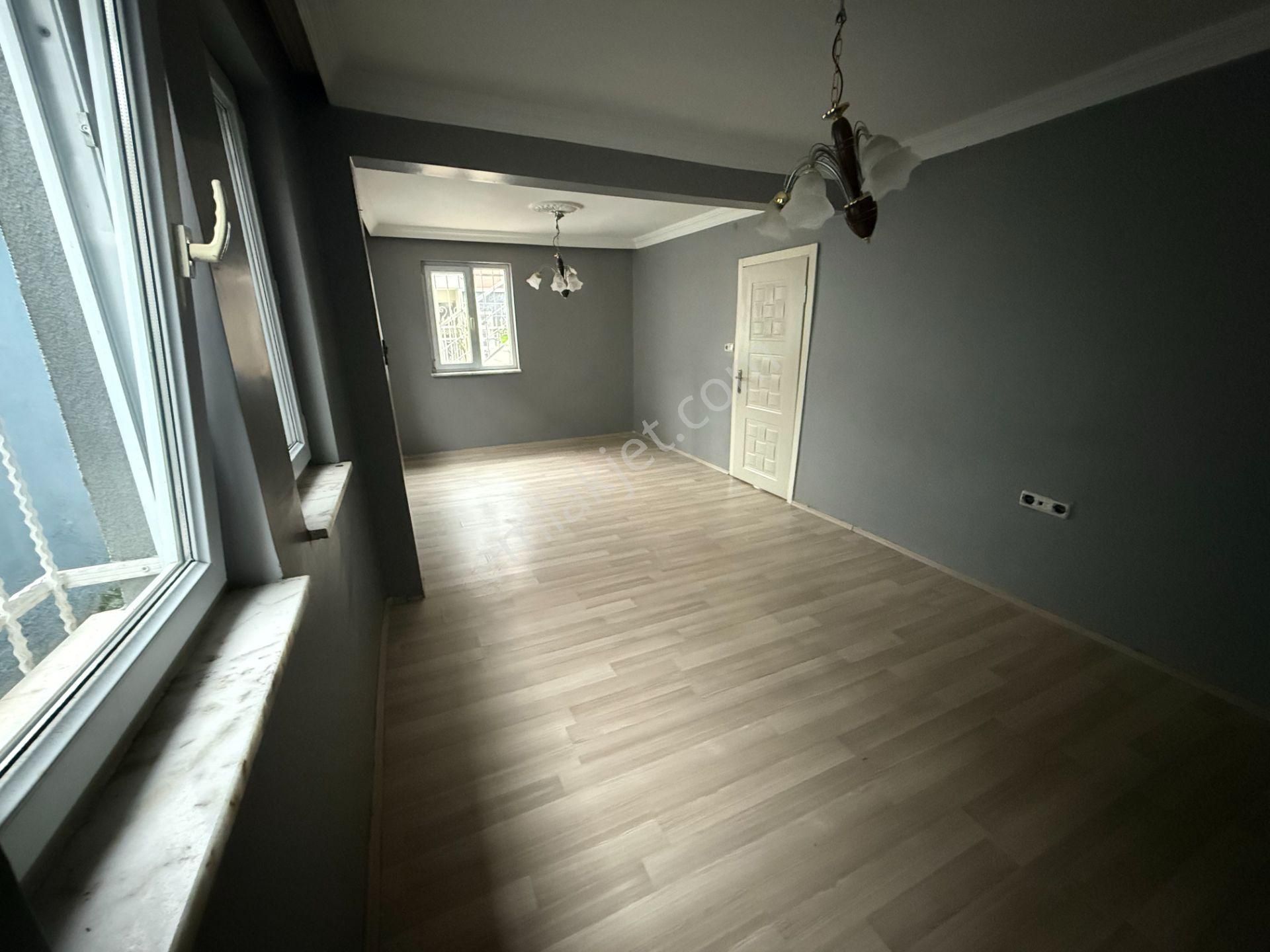 Kentpark Civarı Bahçelı Kiralık Daire 2+1 - Bahadır Eker'den - Görsel 8