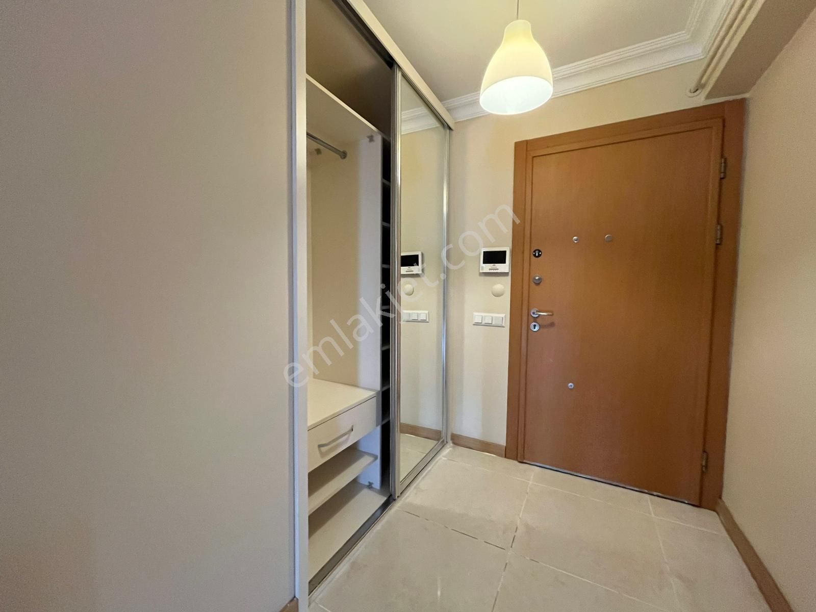 Oben'den Acıbadem'de Metroya Yakın Geniş 3+1 108m² Net Daire - Görsel 29