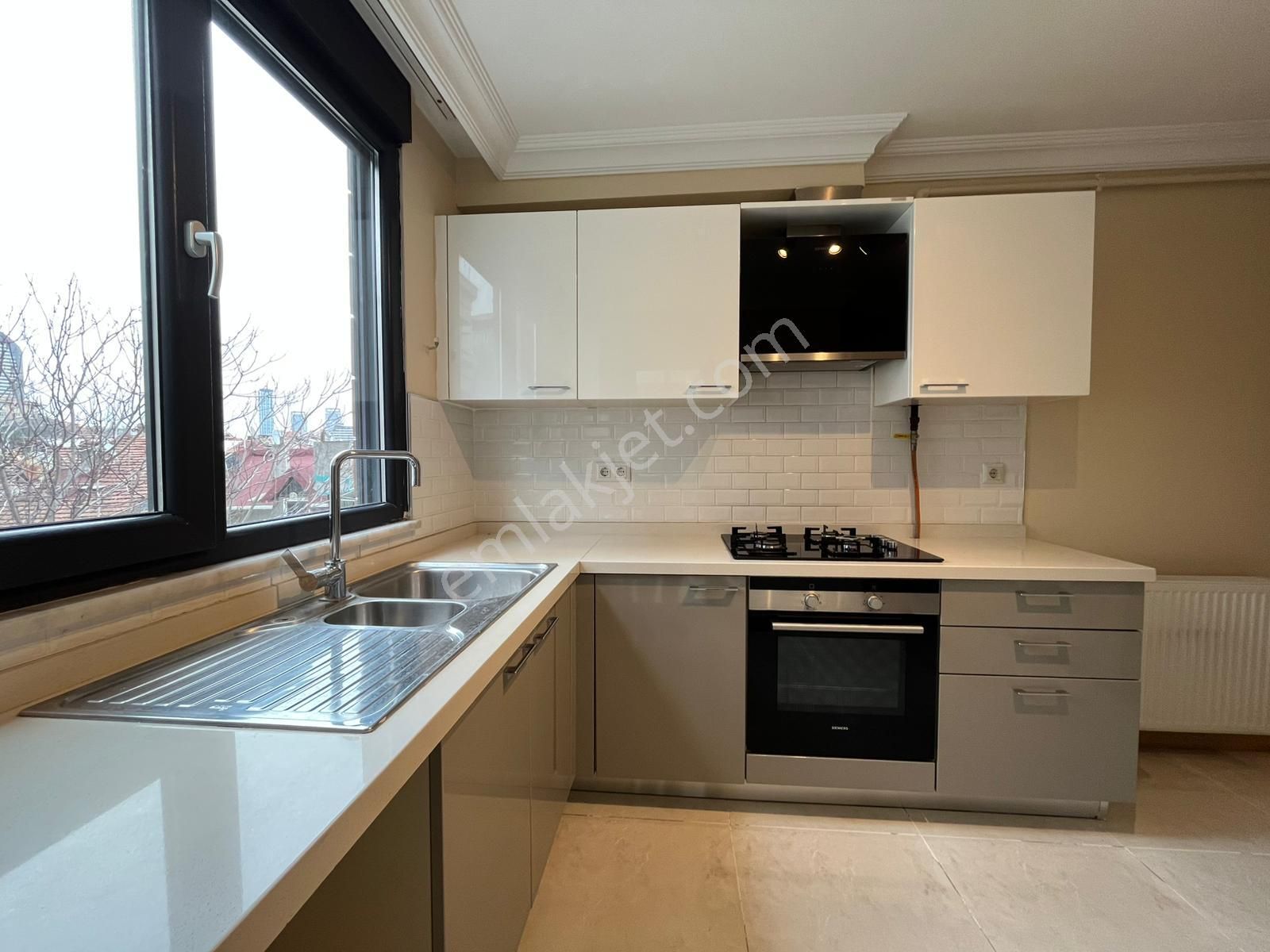 Oben'den Acıbadem'de Metroya Yakın Geniş 3+1 108m² Net Daire - Görsel 11