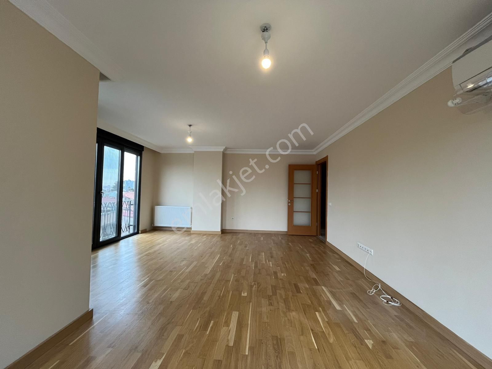 Oben'den Acıbadem'de Metroya Yakın Geniş 3+1 108m² Net Daire - Görsel 3