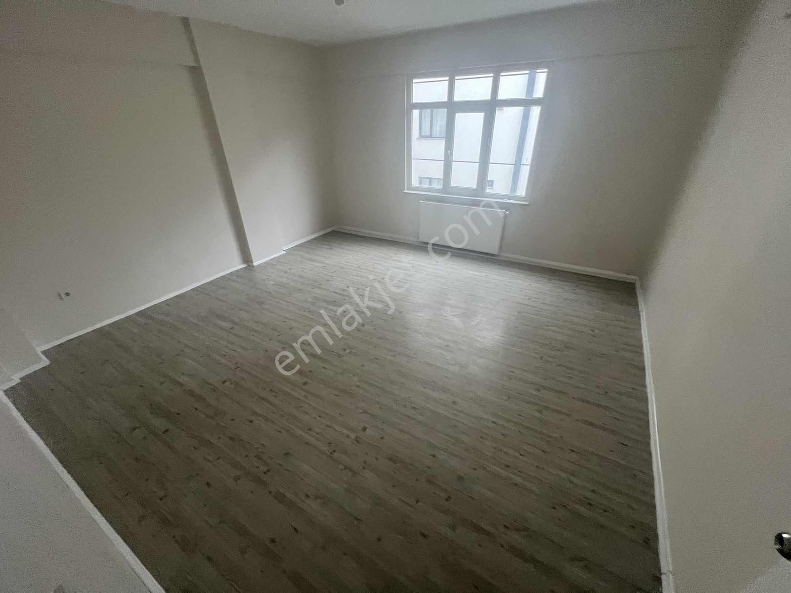 Çekmeköy Cumhuriyet Mahallesi'nde 2 + 1 Kiralık Daire - Görsel 15