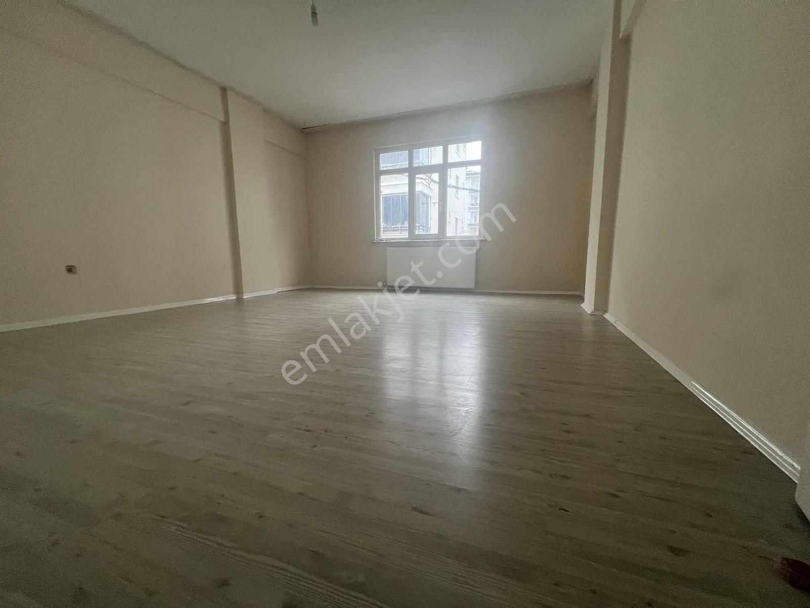 Çekmeköy Cumhuriyet Mahallesi'nde 2 + 1 Kiralık Daire - Görsel 9