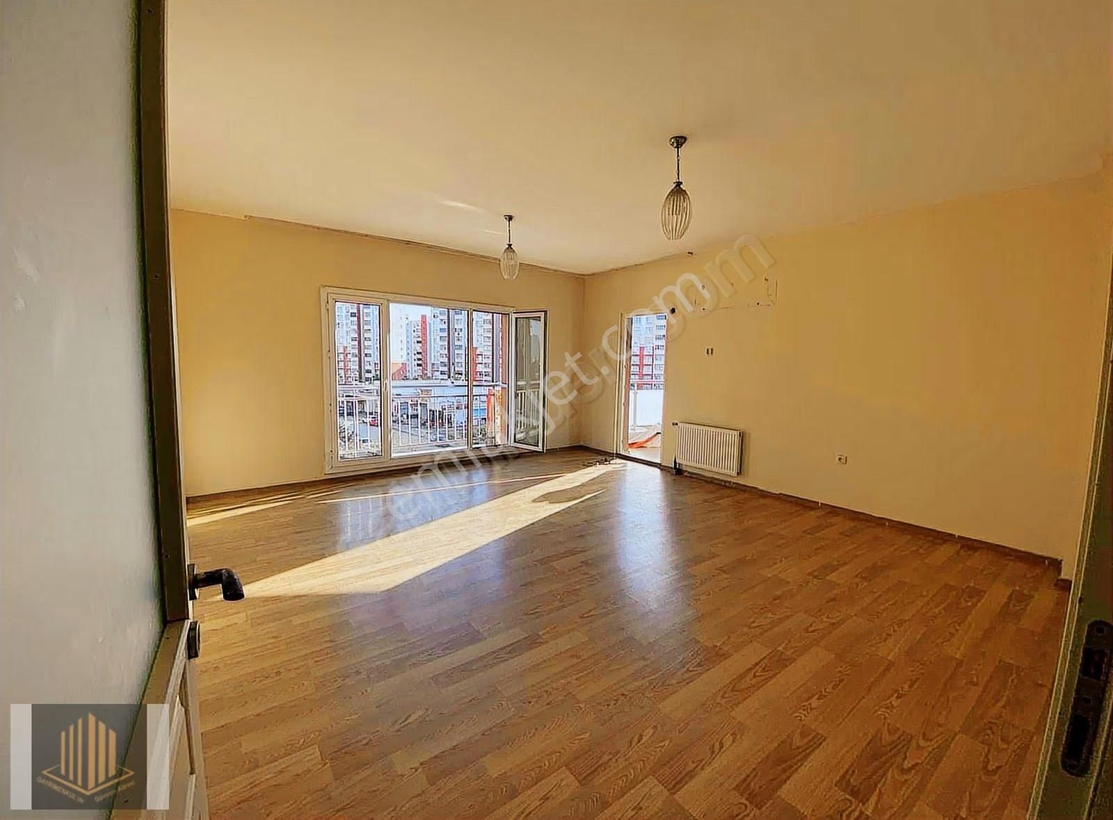 Sağlam'dan Kıyıboyu Tokıler'de Satılık 3+1 Köşe Daire