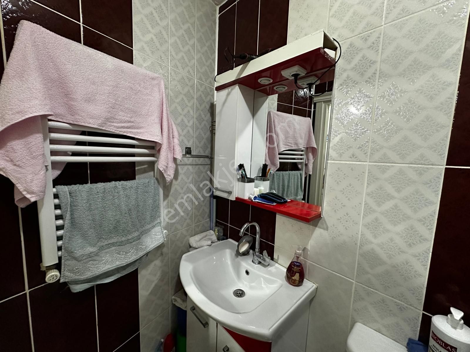 Gaziosmanpaşa Merkez'de Kullanışlı Ferah Satılık 2+1 Daire - Görsel 14