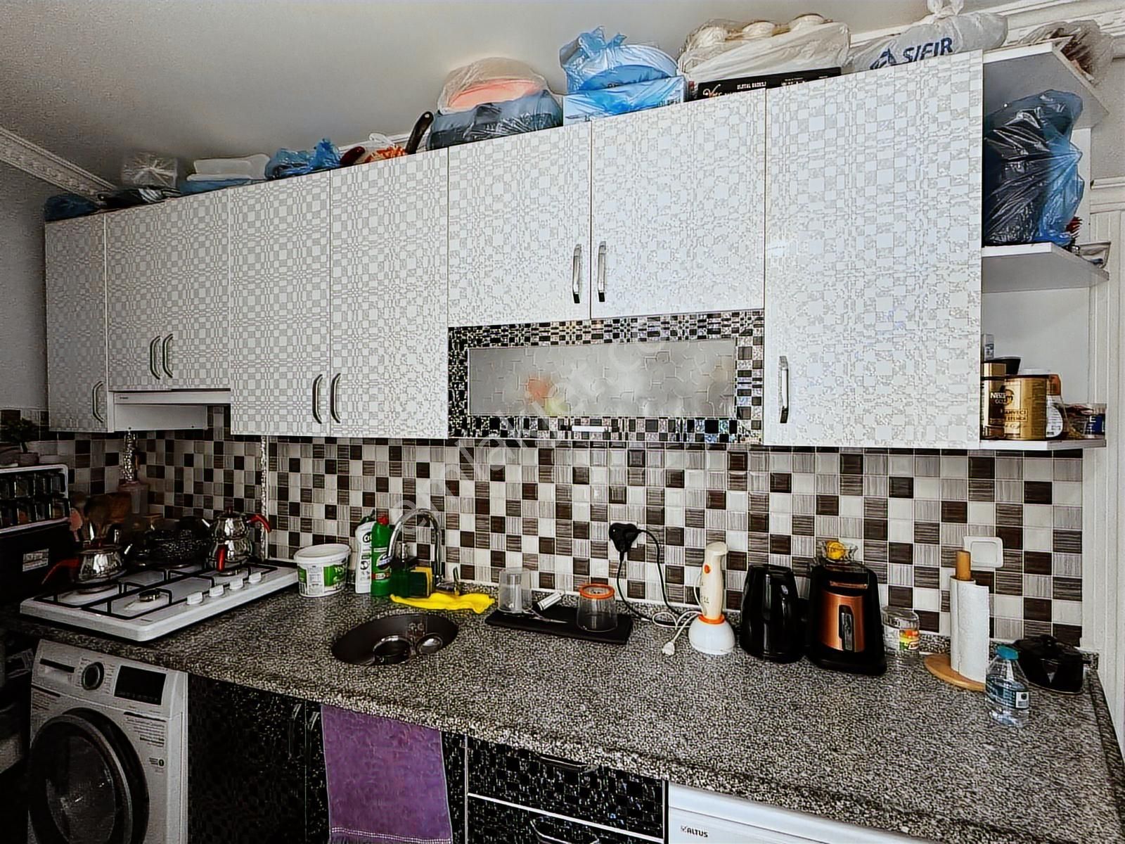 Gaziosmanpaşa Merkez'de Kullanışlı Ferah Satılık 2+1 Daire - Görsel 7