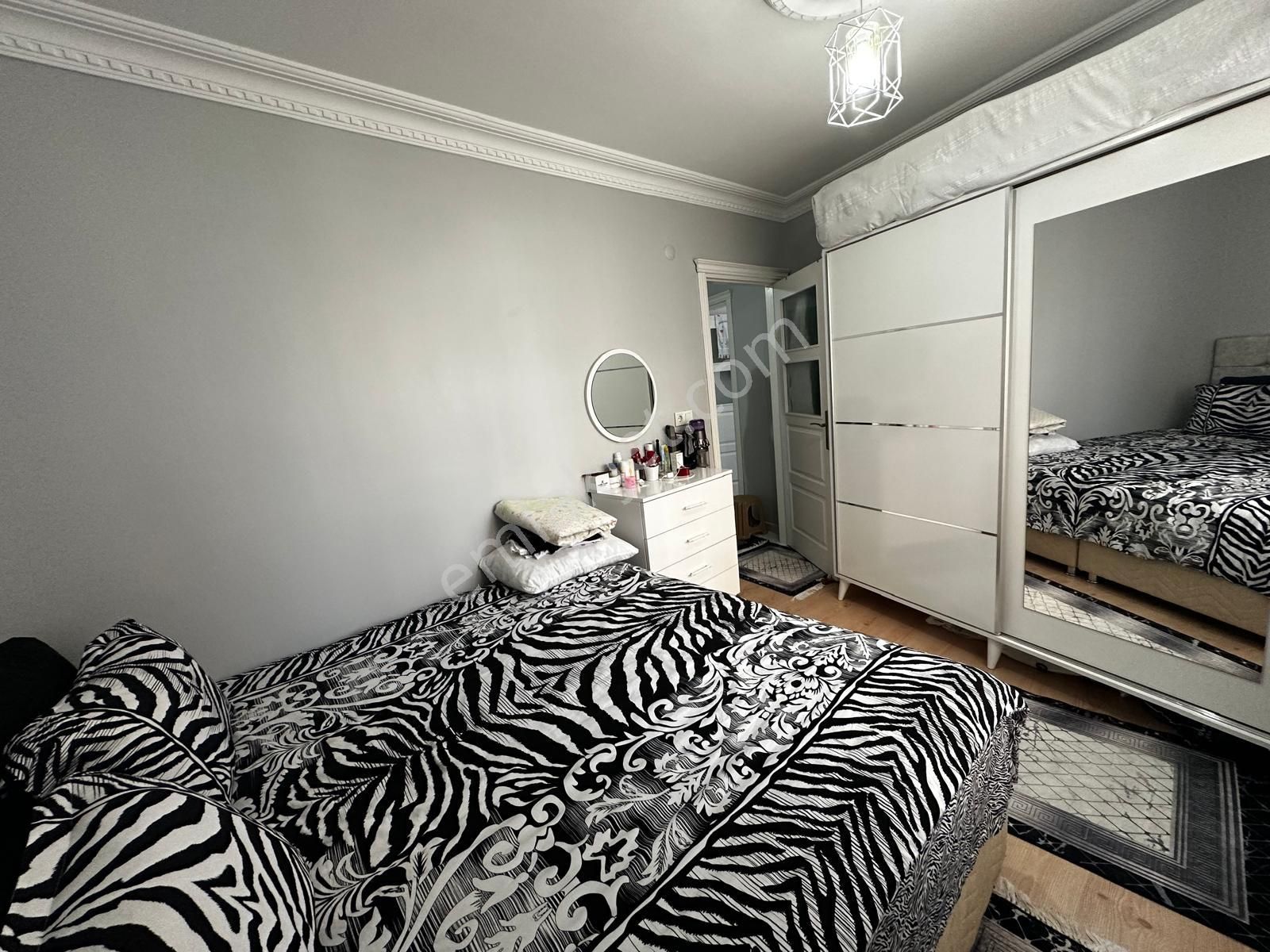 Gaziosmanpaşa Merkez'de Kullanışlı Ferah Satılık 2+1 Daire - Görsel 17