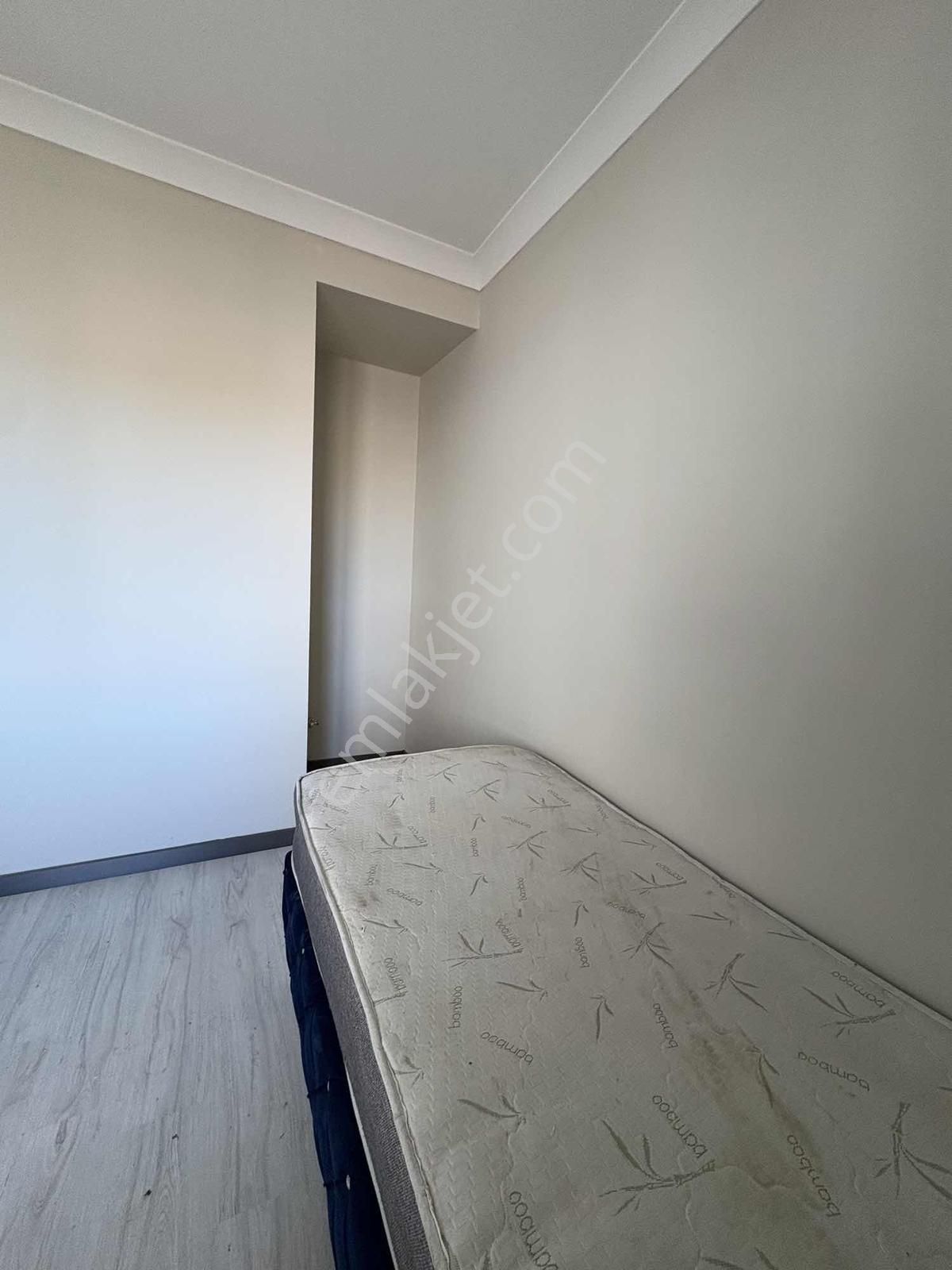 Yavuzhan Gayrimenkul'den Veliköy'de Sıfır 1+1 Kiralık Daire - Görsel 13