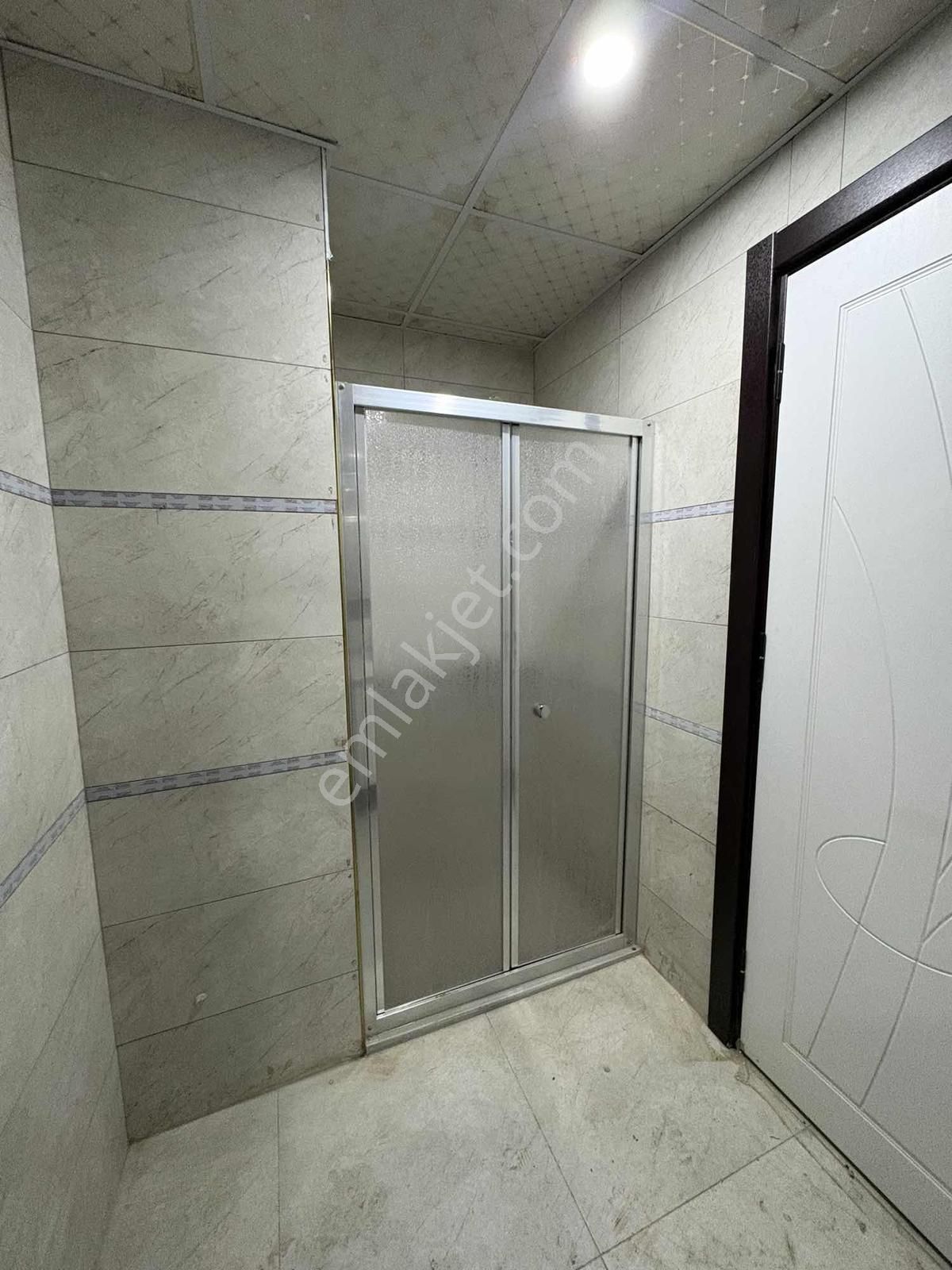 Yavuzhan Gayrimenkul'den Veliköy'de Sıfır 1+1 Kiralık Daire - Görsel 4