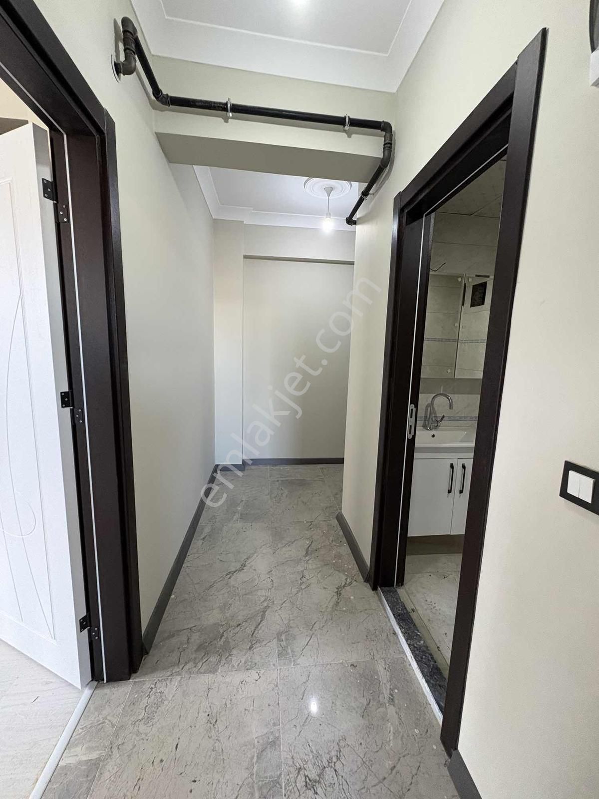 Yavuzhan Gayrimenkul'den Veliköy'de Sıfır 1+1 Kiralık Daire - Görsel 11