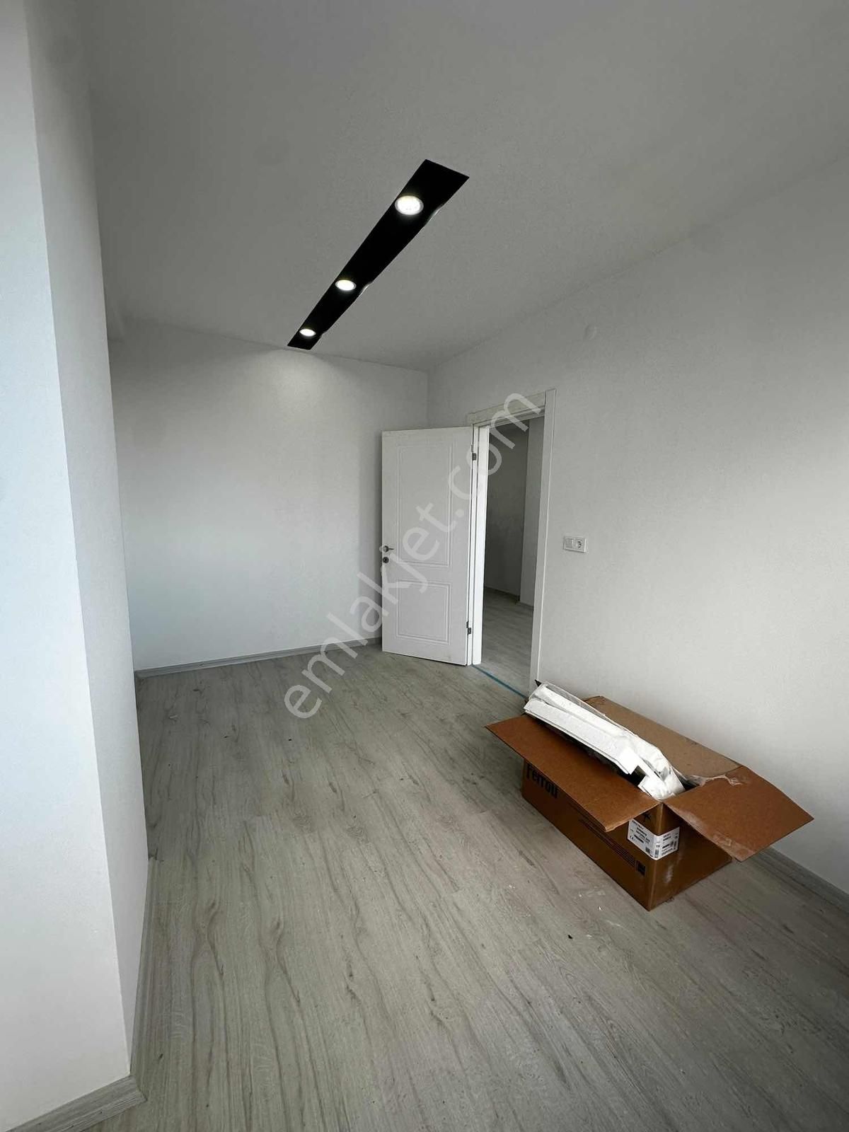 Yavuzhan Gayrimenkul'den Sıfır 1+1 Kiralık Daire Üniversite Yanı - Görsel 7