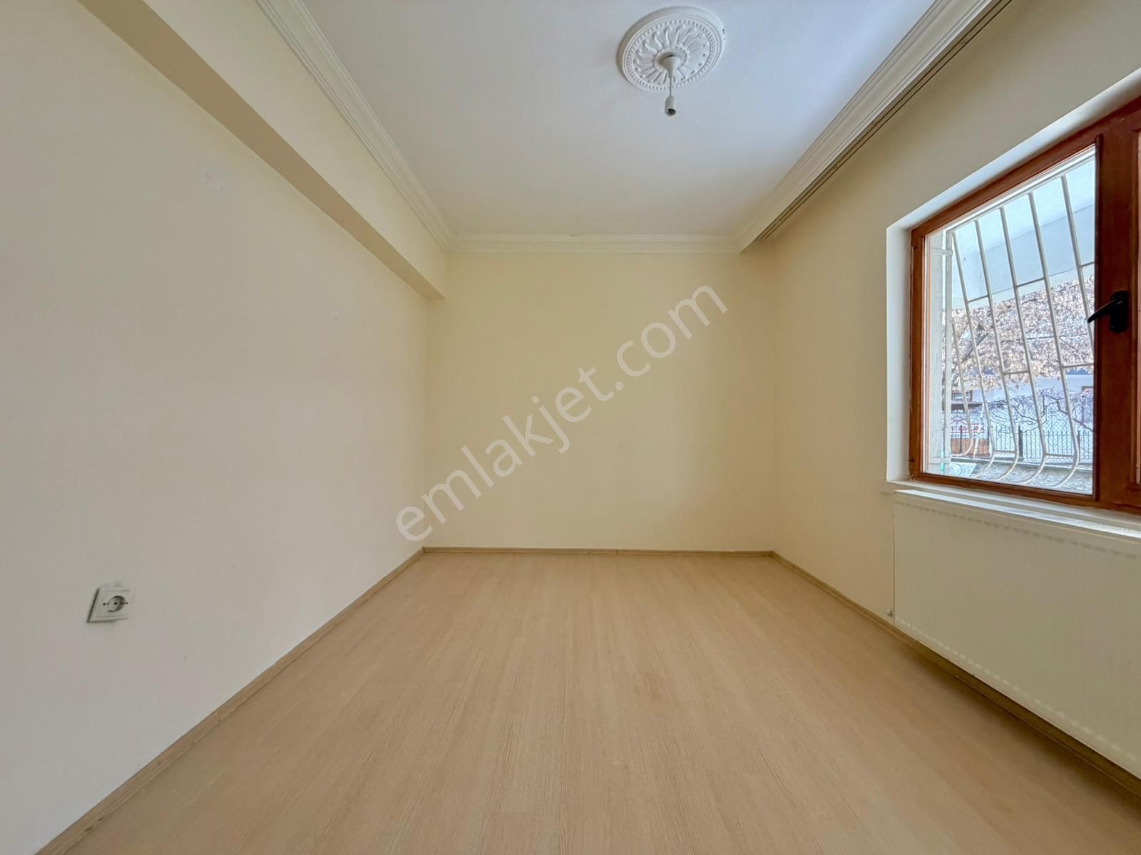 Nam-ak Emlak'tan Kilerli Bahçe Katı Güney 3+1 Daire - Görsel 16