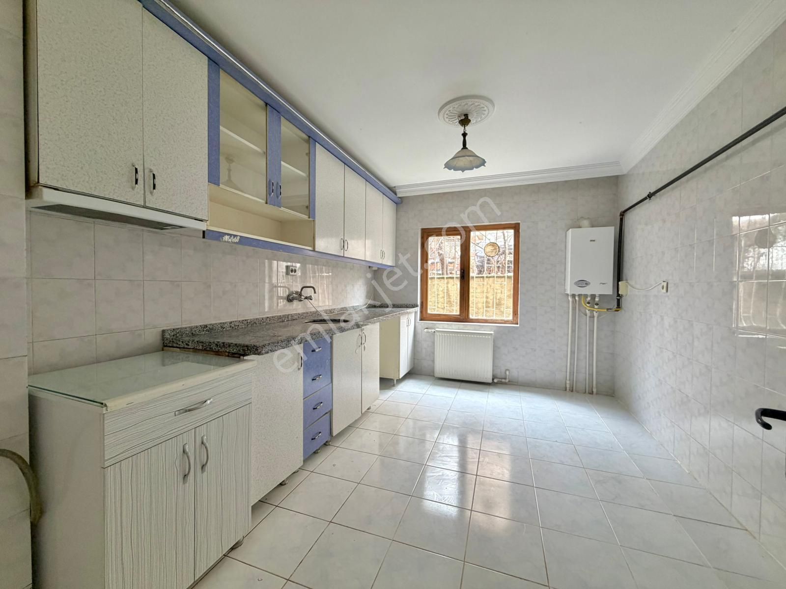 Nam-ak Emlak'tan Kilerli Bahçe Katı Güney 3+1 Daire