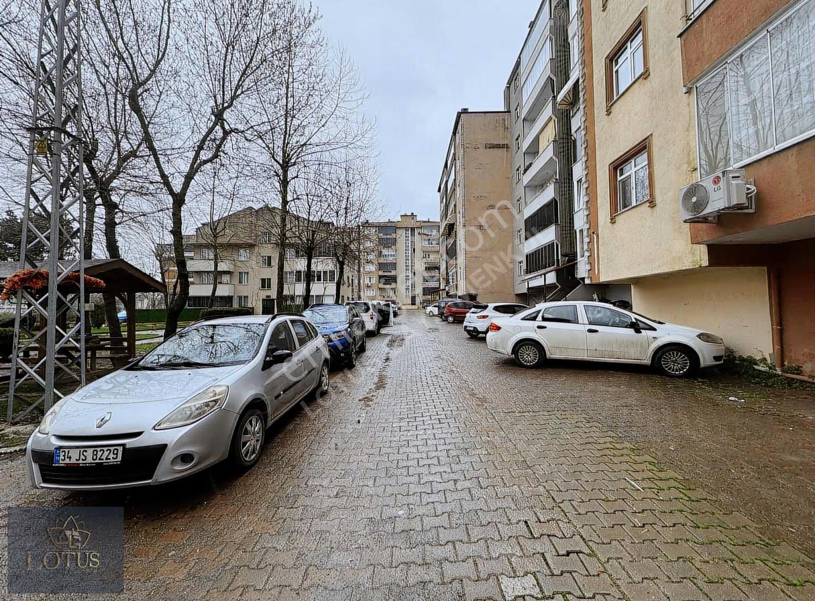 Kartepe Ataevlerde Ferah Ve Geniş Kullanımlı 3+1 Satılık Daire - Görsel 34