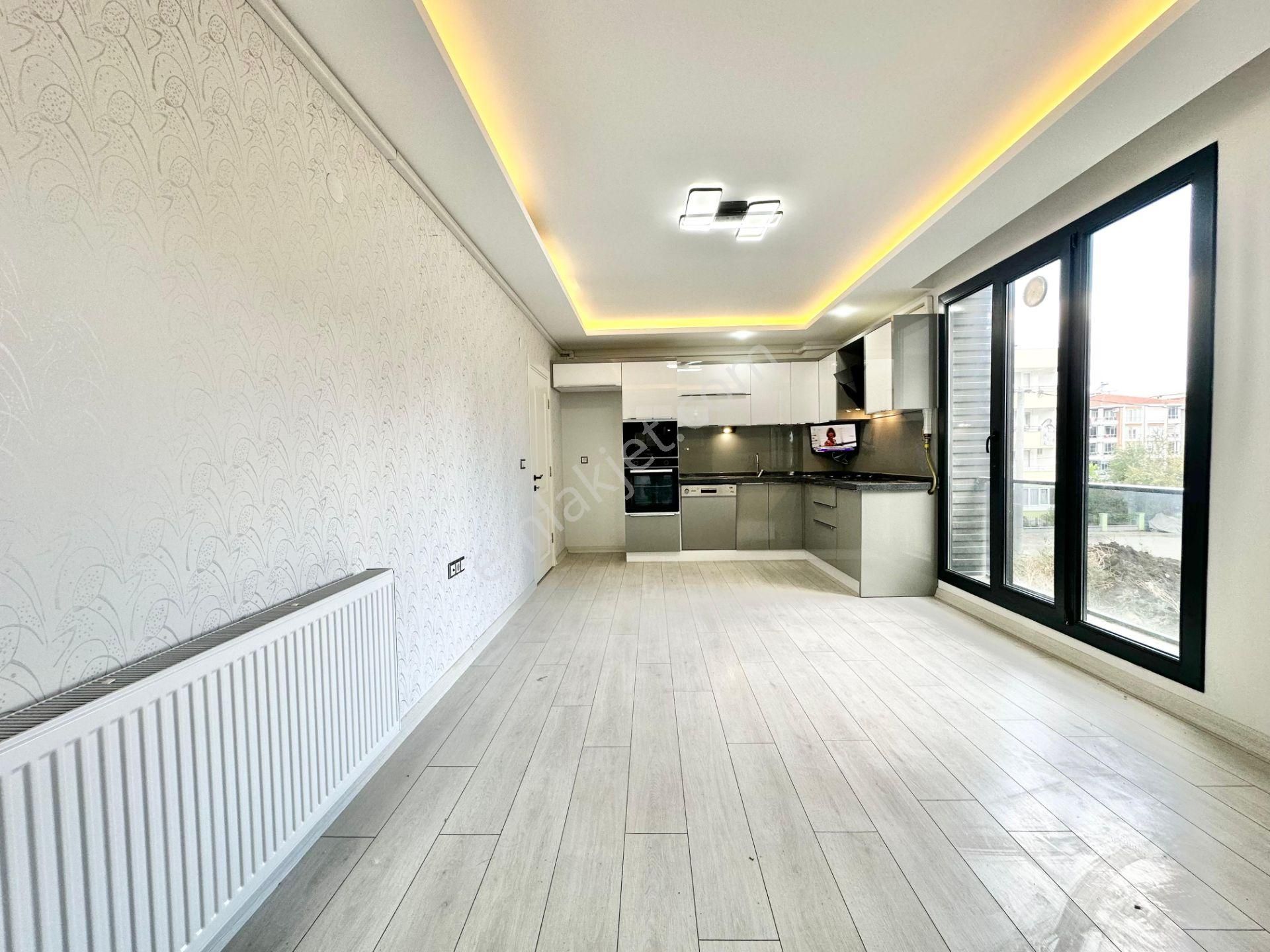 ꧁ay Emlaktan꧂akçay'da Muhteşem Konumlu Kombili Kapalı Balkon Satılık 1+1 Lüx Daire - Görsel 7