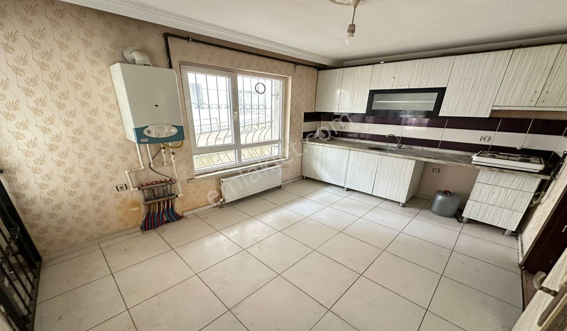 Kanuni Geniş Metrekareli 3+1 Yüksek Giriş Lise Yakını Masrafsız - Görsel 3