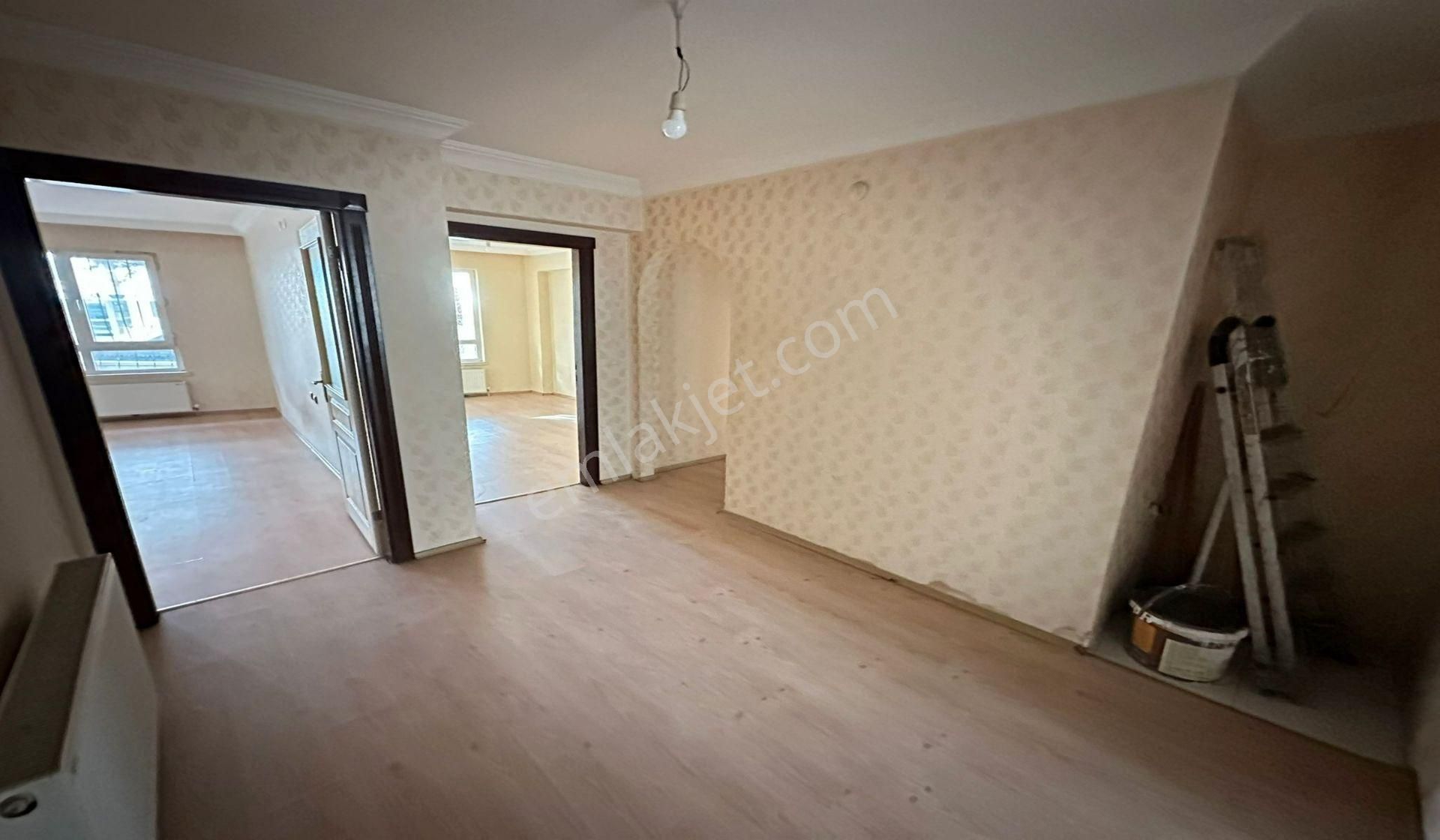 Kanuni Geniş Metrekareli 3+1 Yüksek Giriş Lise Yakını Masrafsız - Görsel 21