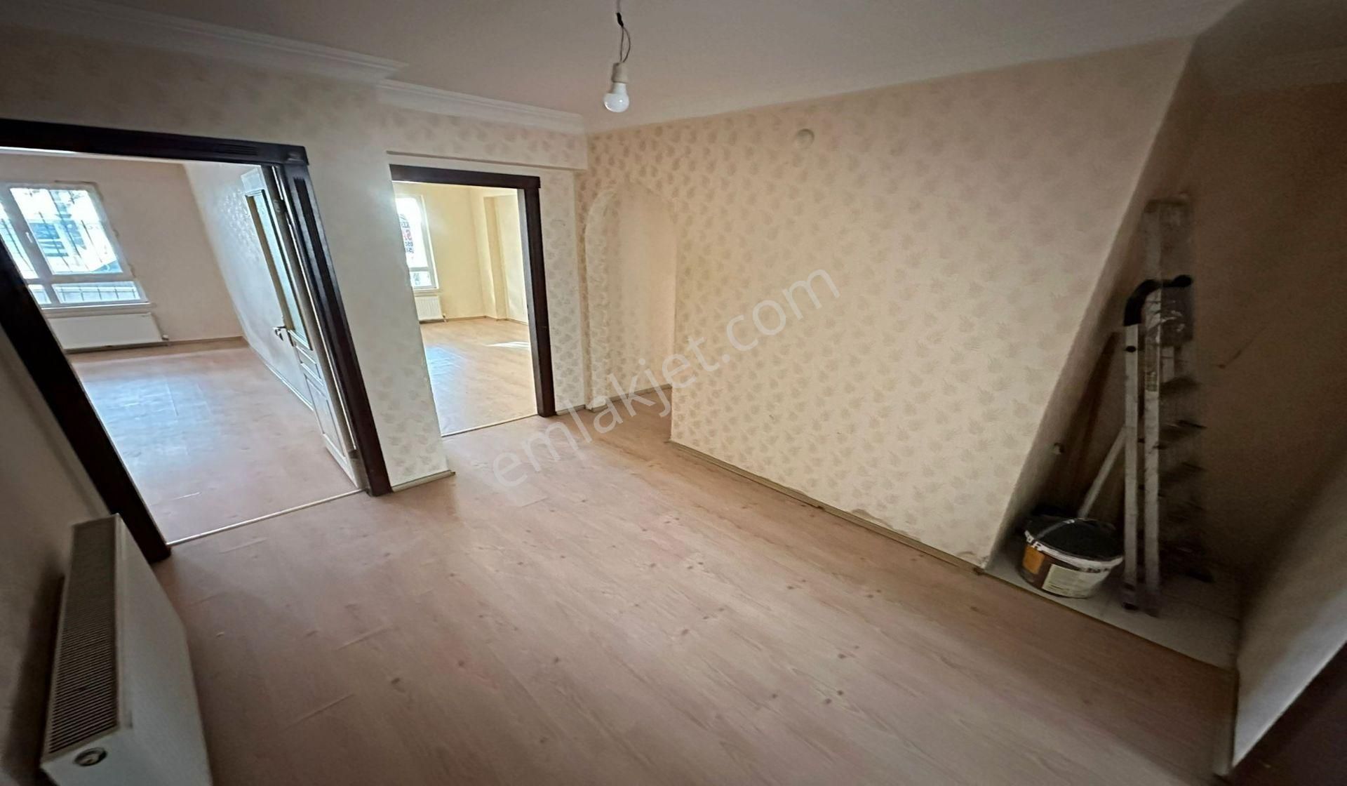 Kanuni Geniş Metrekareli 3+1 Yüksek Giriş Lise Yakını Masrafsız - Görsel 18