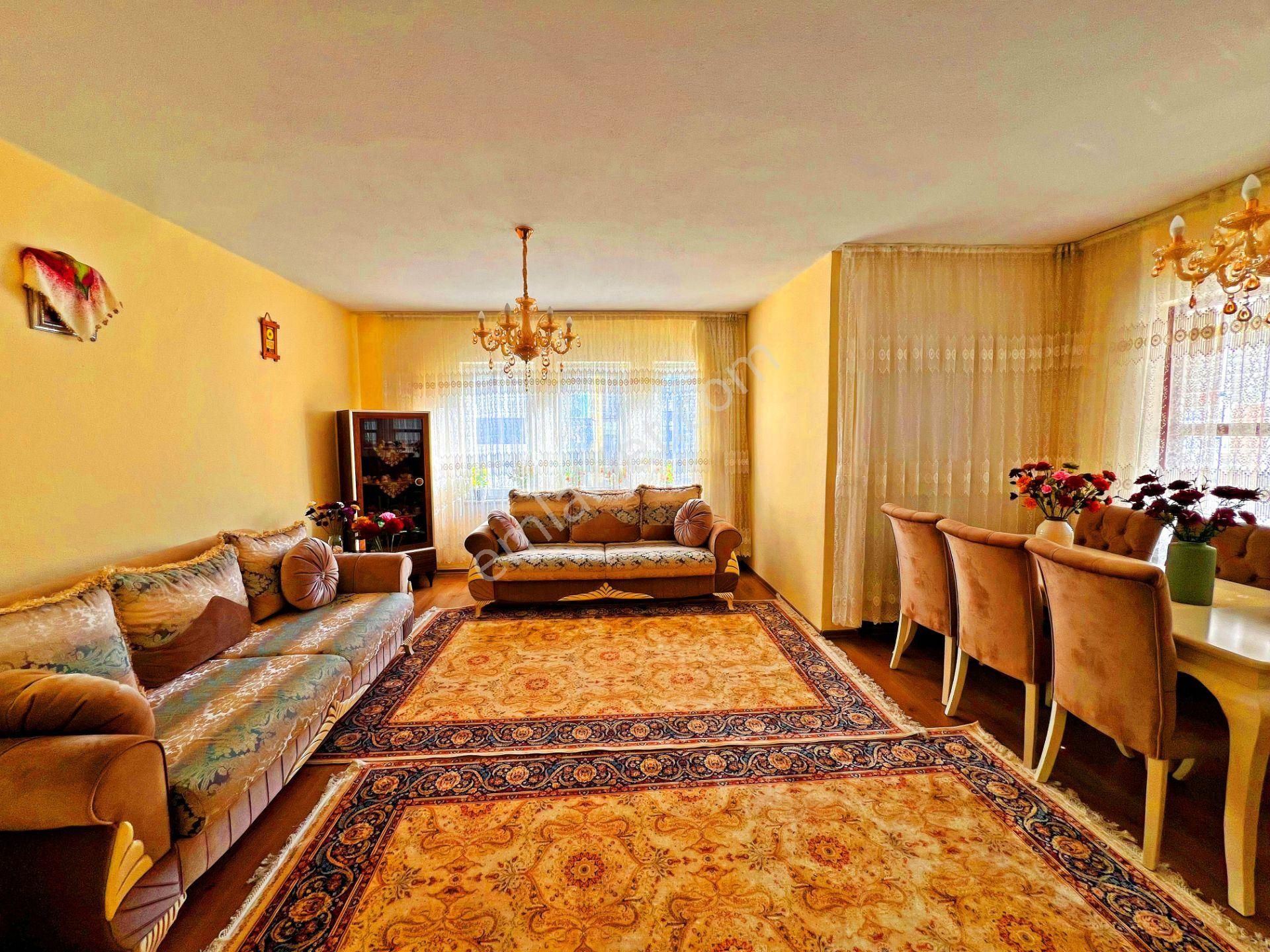 Alanya Cikcillide Satılık 3+1 Ayrı Mutfak Geniş Kupon Daire - Görsel 2