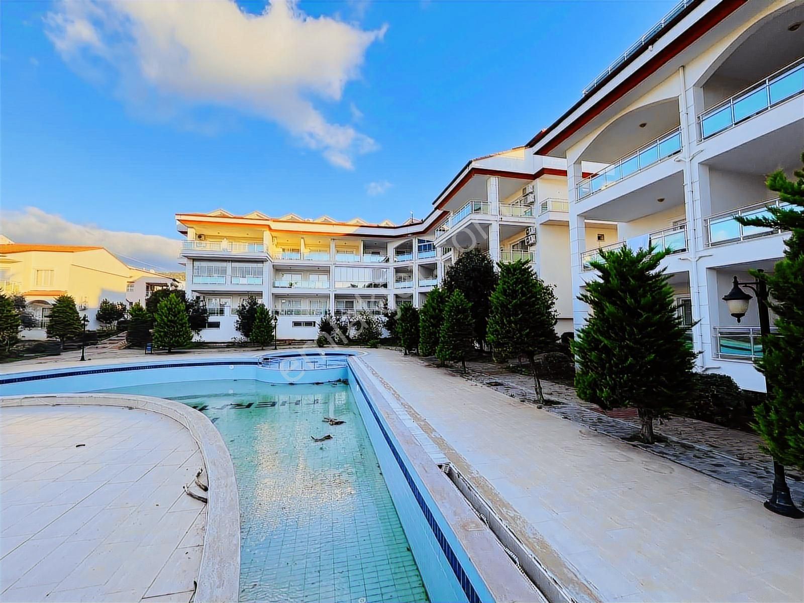 Aydın Didim Akbük Palace Residence Sitesi'nde Satılık 3 Ayrı Dai