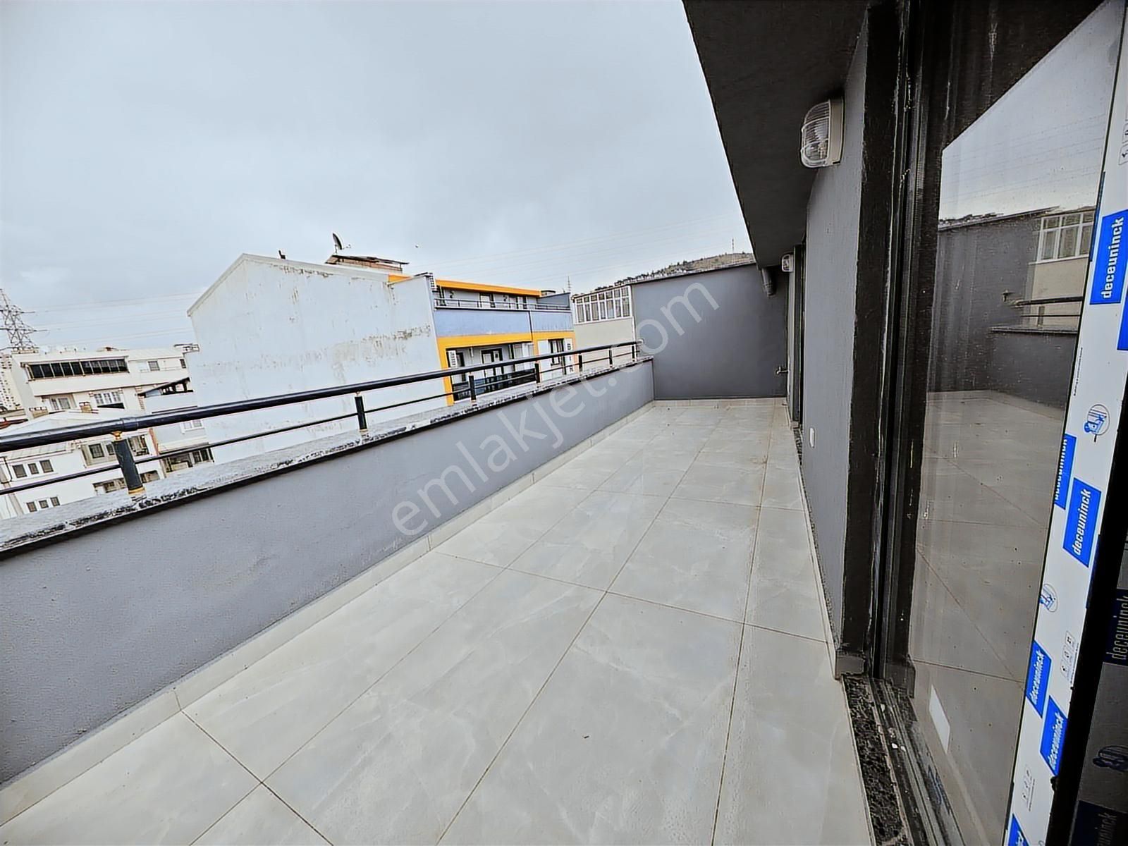 Kestel Vanimehmette Sıfır Teraslı 2+1 Dubleks Merkezi Konum - Görsel 23