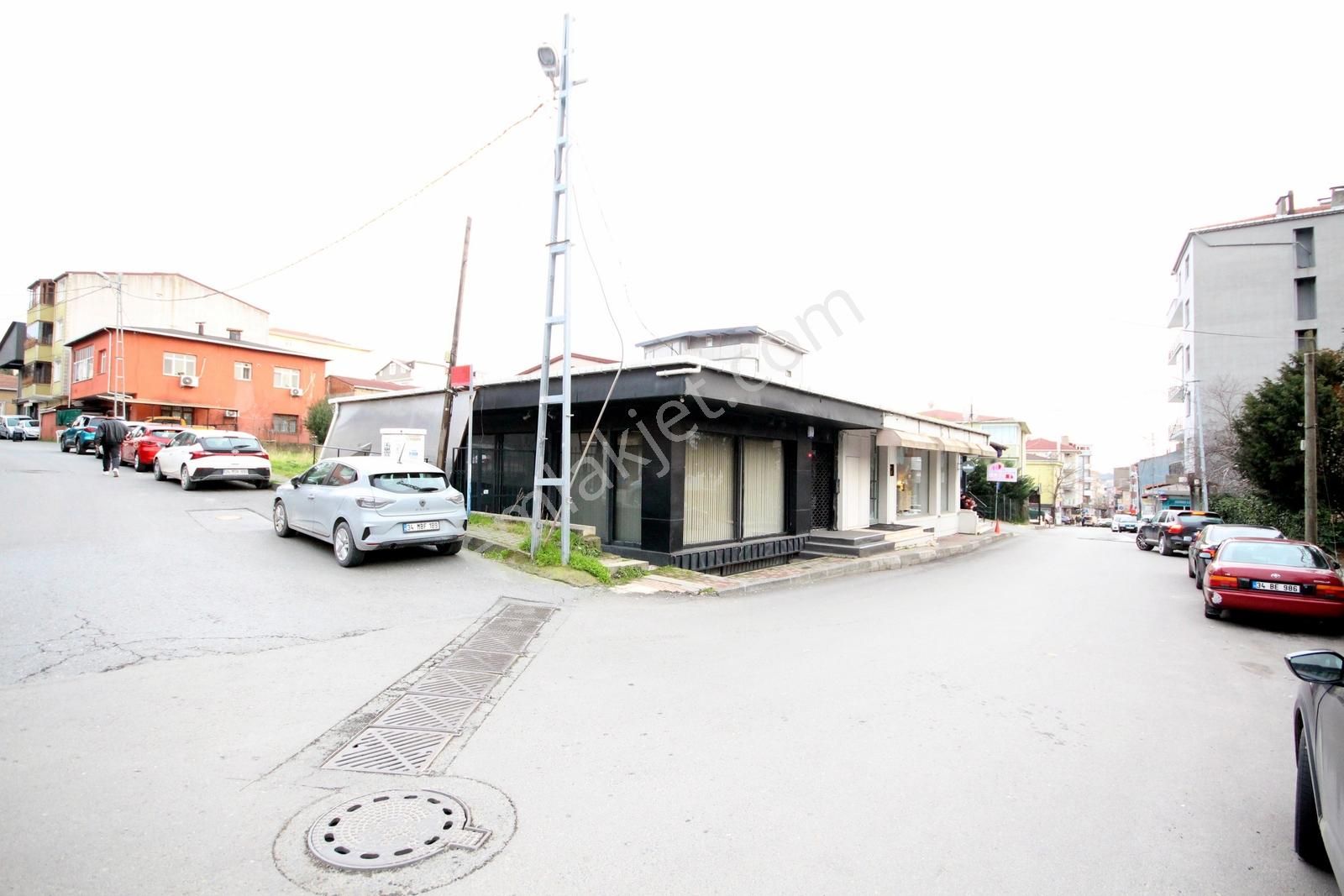 Satılık Yeniköy Ana Cadde Üzerinde Köşe Konumda Dükkan Mağaza Ya - Görsel 16