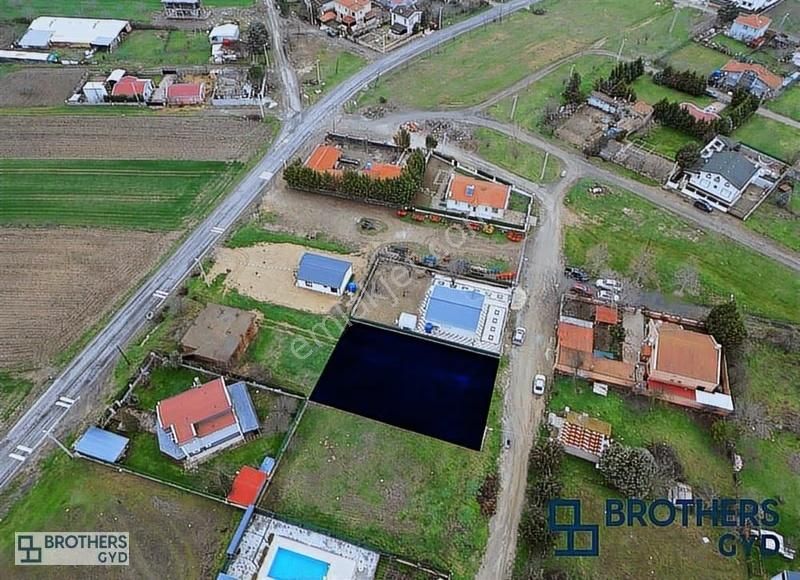 Brothersdan Sarılarda Villa Yapımına Uygun 600m2 Müstakil Arsa - Görsel 2