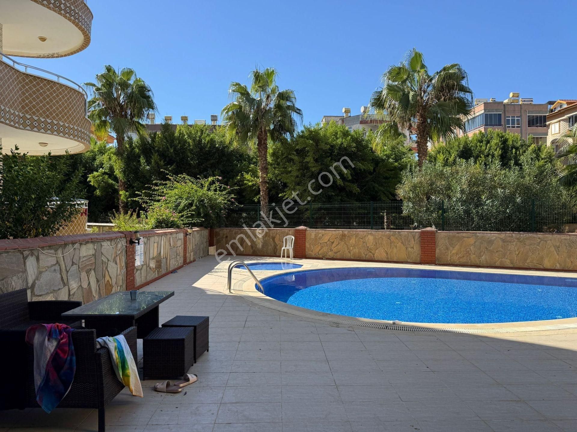 Alanya Oba’da Denize 300m Mesafede Full Eşyalı 3+1 Satılık Dubleks - Görsel 26