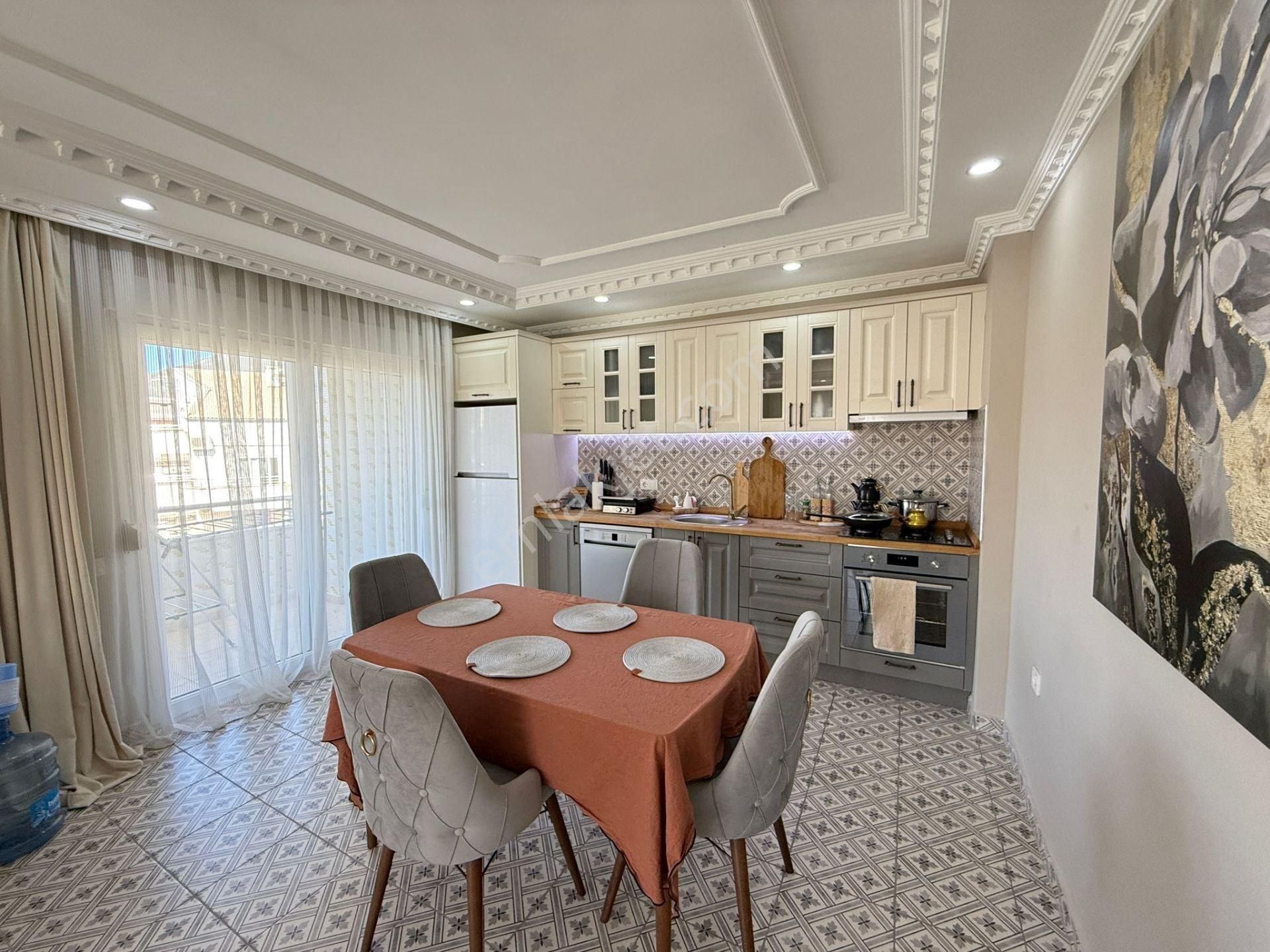 Alanya Oba’da Denize 300m Mesafede Full Eşyalı 3+1 Satılık Dubleks - Görsel 32