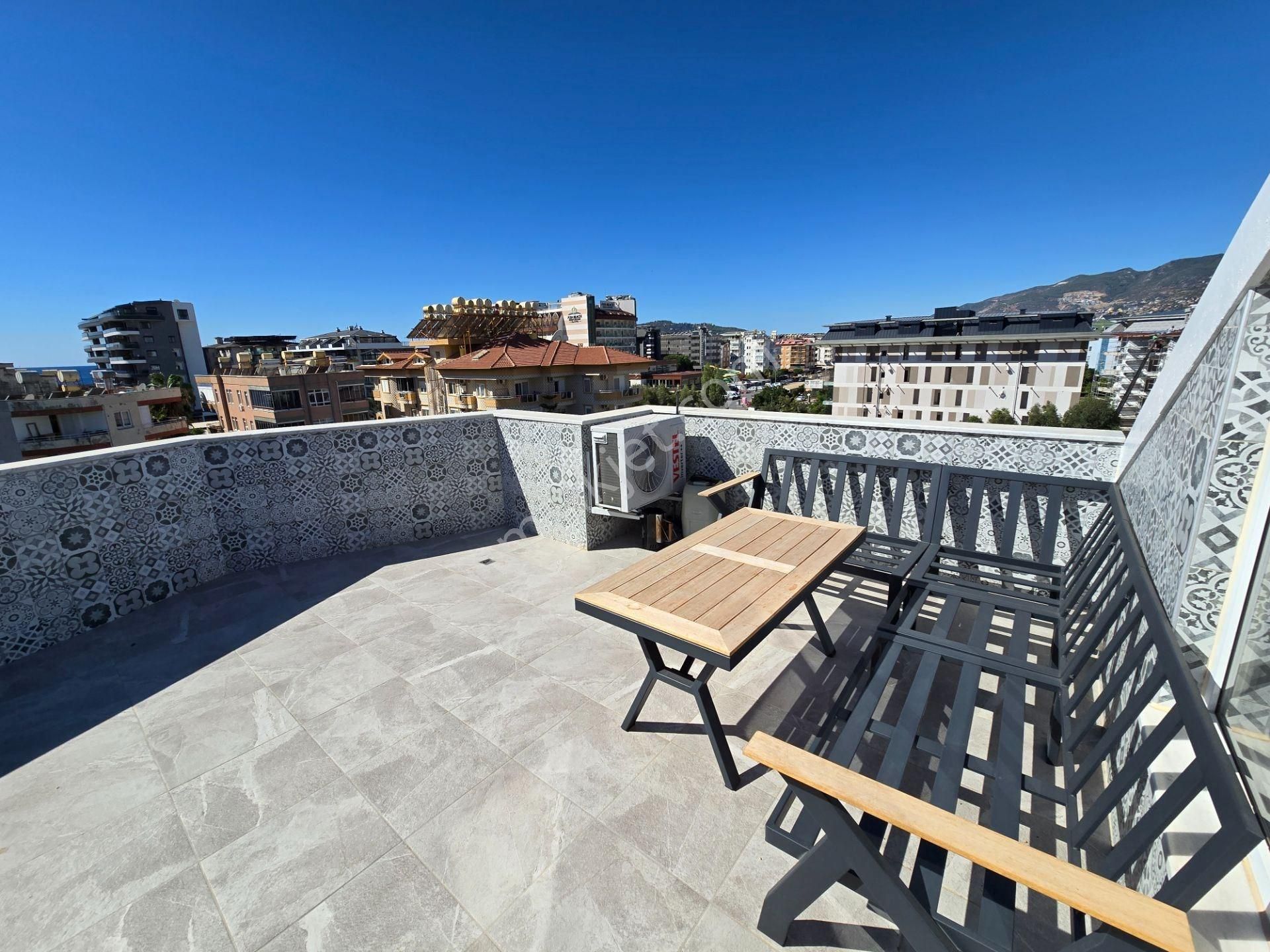 Alanya Oba’da Denize 300m Mesafede Full Eşyalı 3+1 Satılık Dubleks - Görsel 20