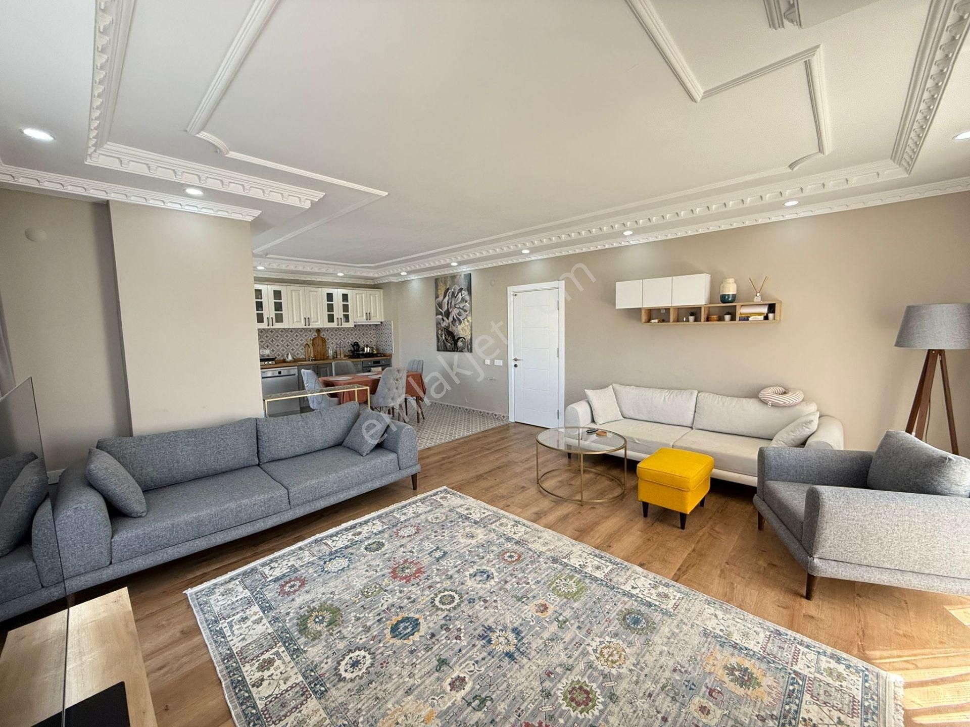 Alanya Oba’da Denize 300m Mesafede Full Eşyalı 3+1 Satılık Dubleks - Görsel 3