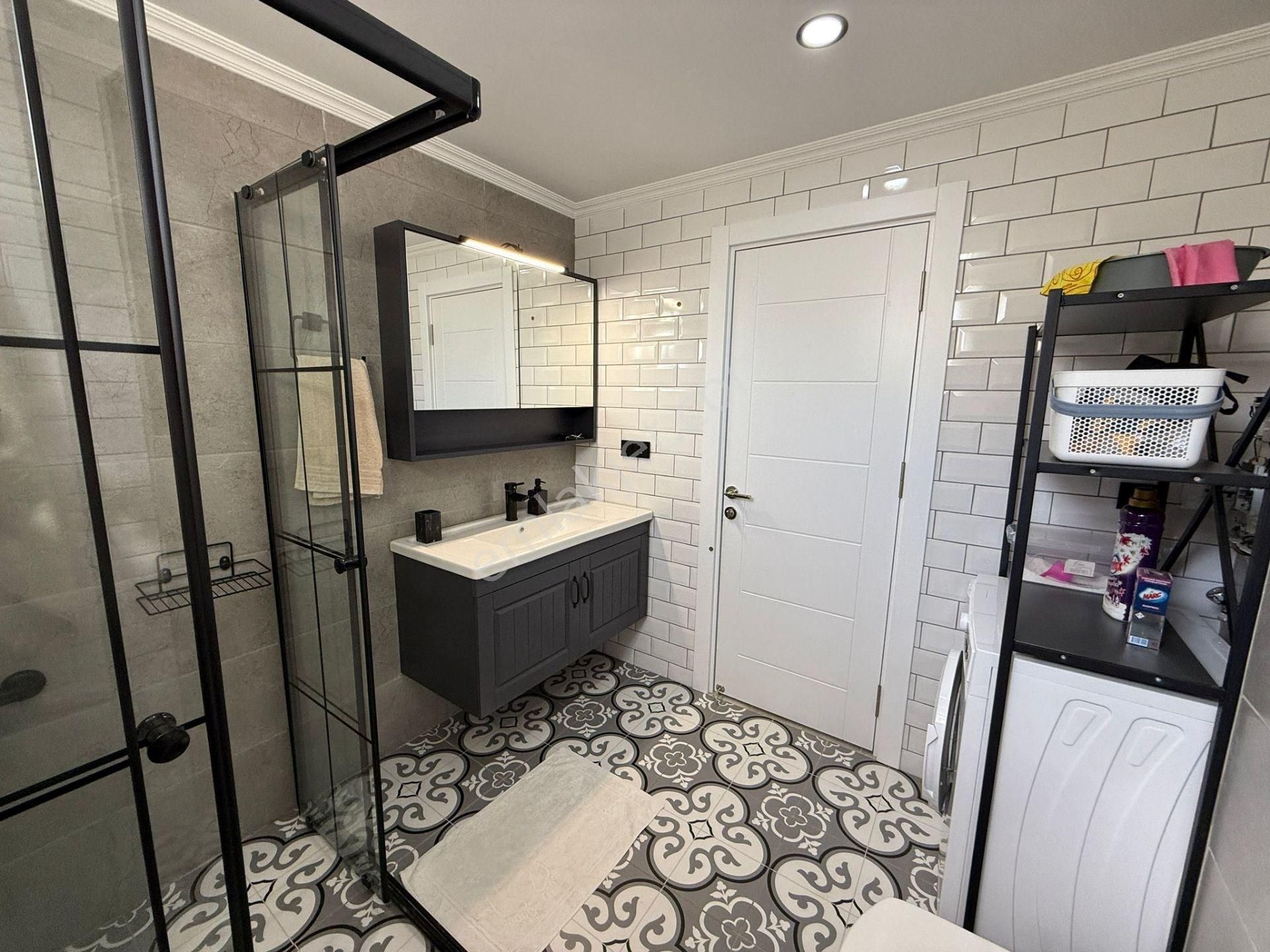 Alanya Oba’da Denize 300m Mesafede Full Eşyalı 3+1 Satılık Dubleks - Görsel 21