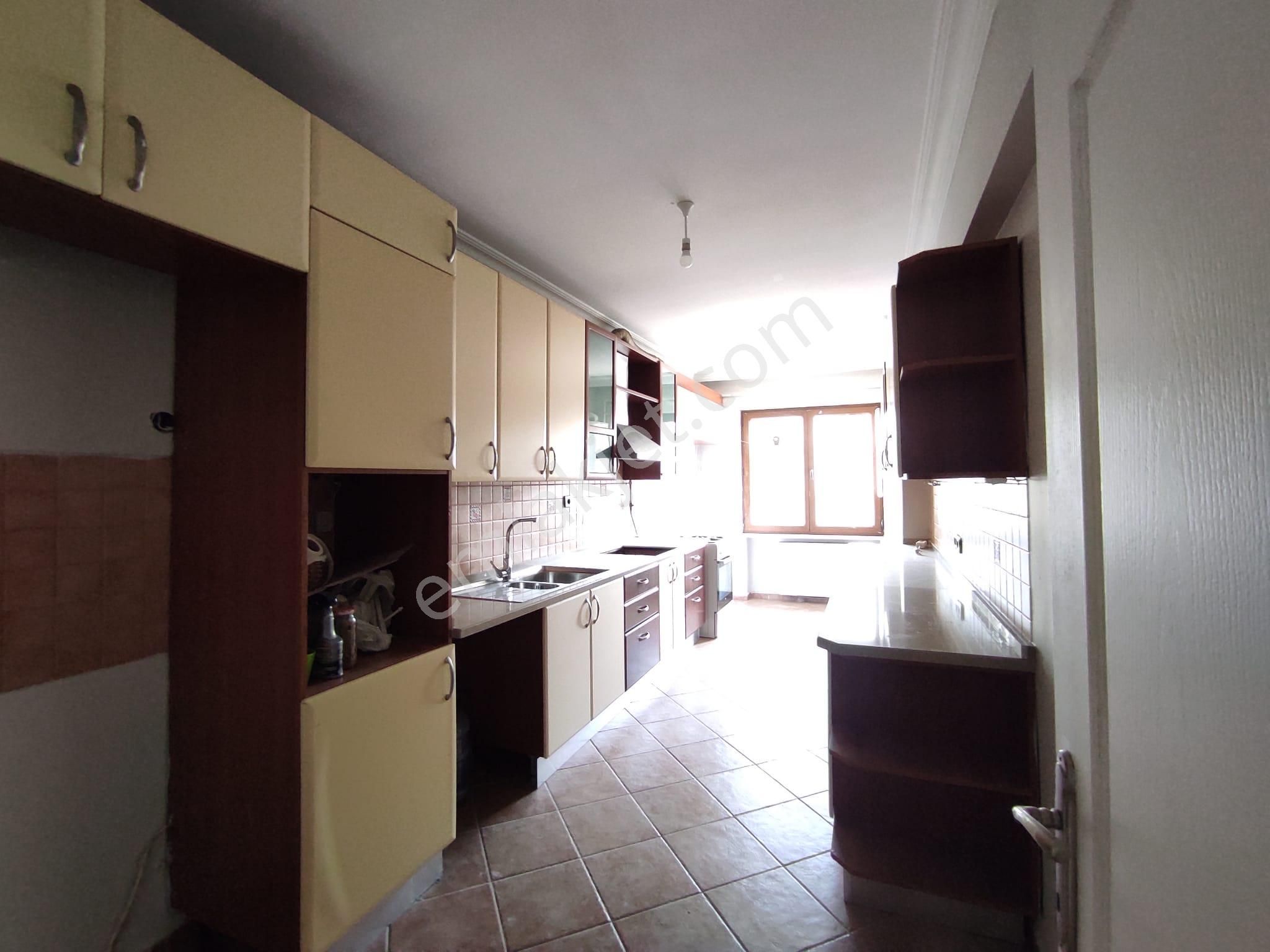 Bahçelieveler Ömür Plaza Yakını 3+1 Kiralık Daire - Görsel 29