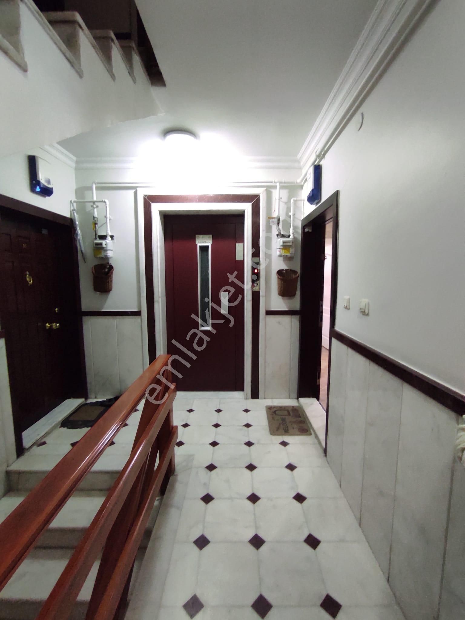 Bahçelieveler Ömür Plaza Yakını 3+1 Kiralık Daire - Görsel 14