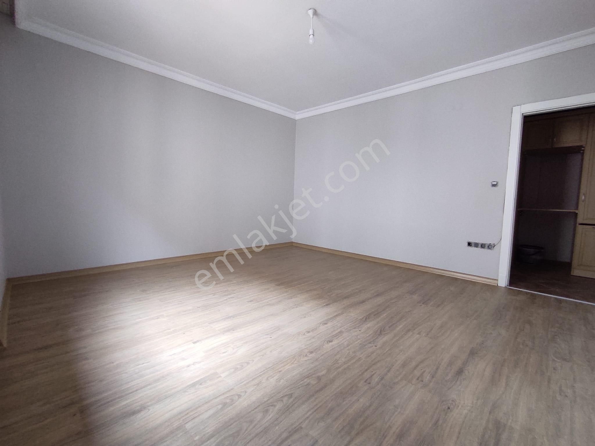 Bahçelieveler Ömür Plaza Yakını 3+1 Kiralık Daire - Görsel 16