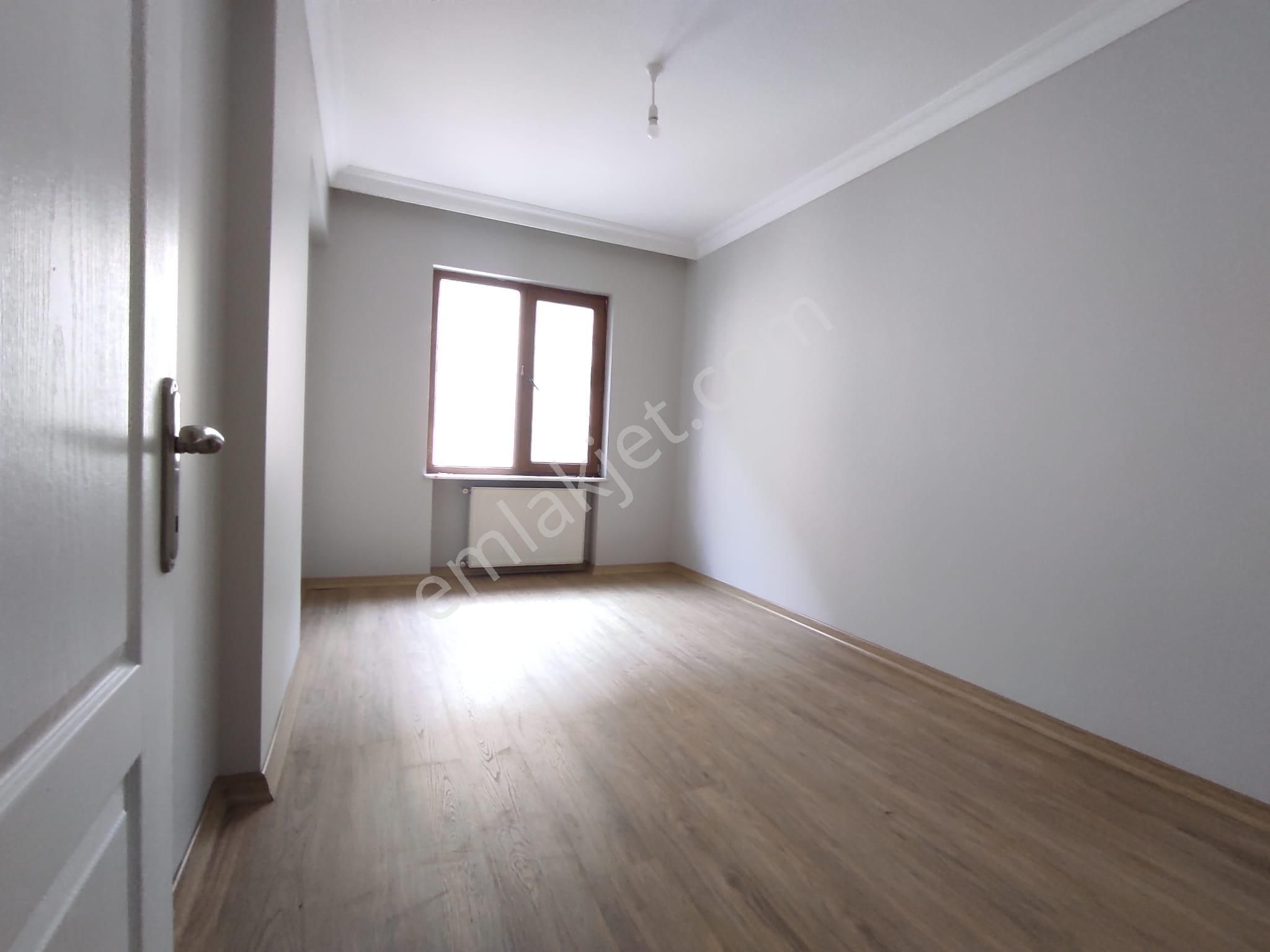 Bahçelieveler Ömür Plaza Yakını 3+1 Kiralık Daire - Görsel 24