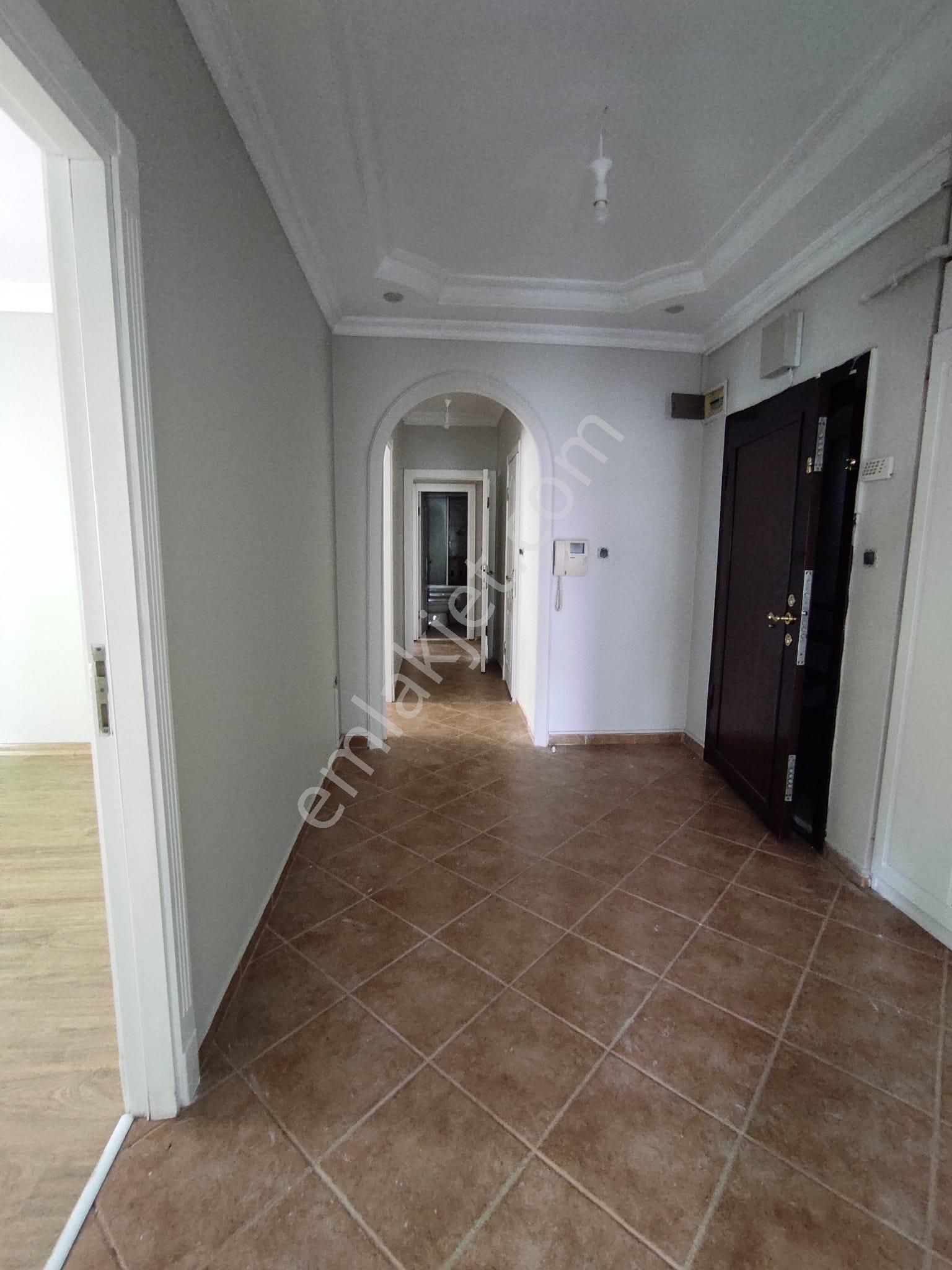 Bahçelieveler Ömür Plaza Yakını 3+1 Kiralık Daire - Görsel 17