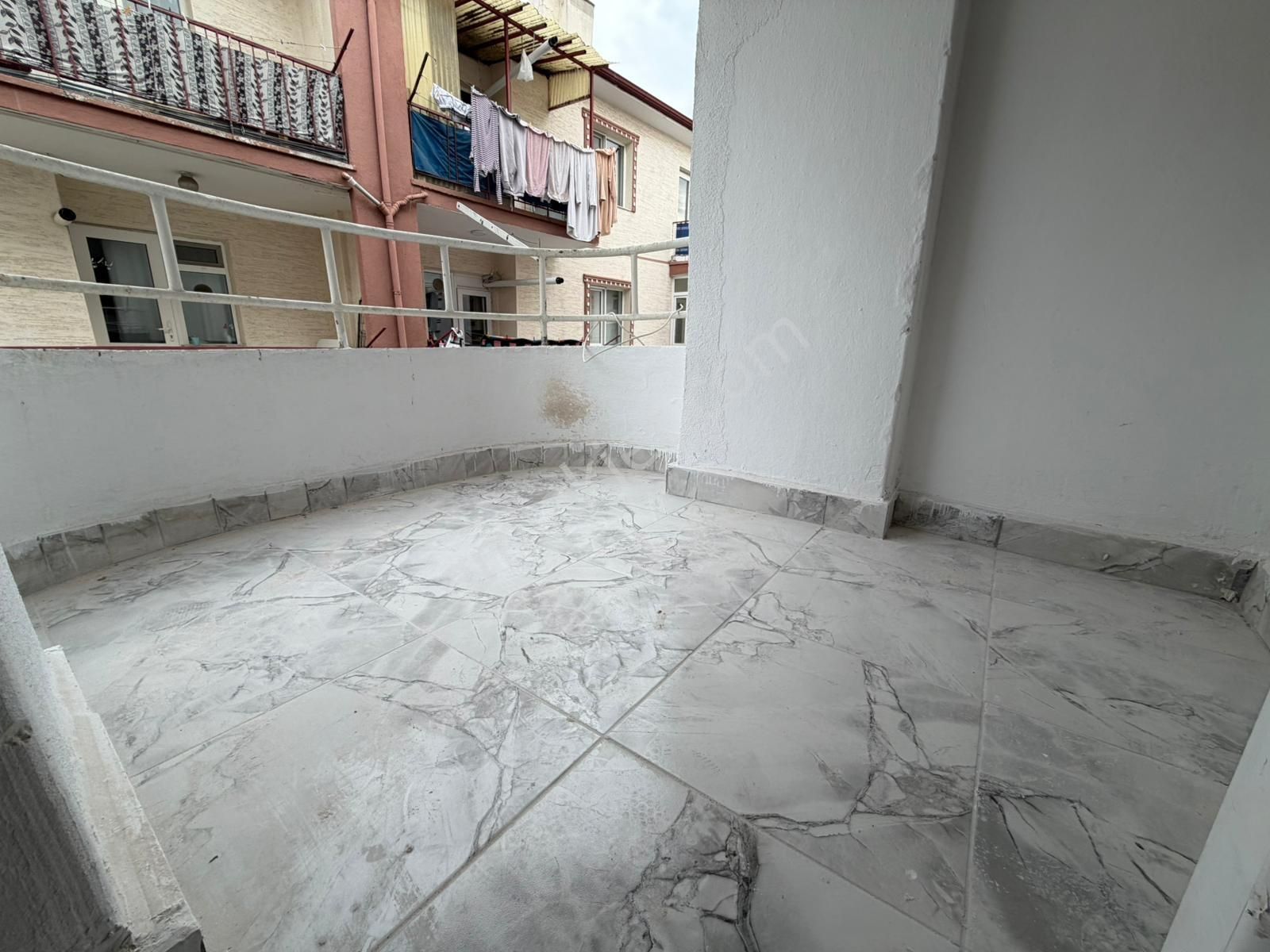 Beyler'den Giyinme Odalı Çift Banyo Çift Balkon Arakat 3+1 Daire - Görsel 10