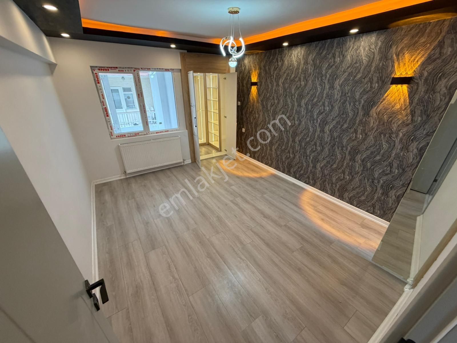 Beyler'den Giyinme Odalı Çift Banyo Çift Balkon Arakat 3+1 Daire - Görsel 31