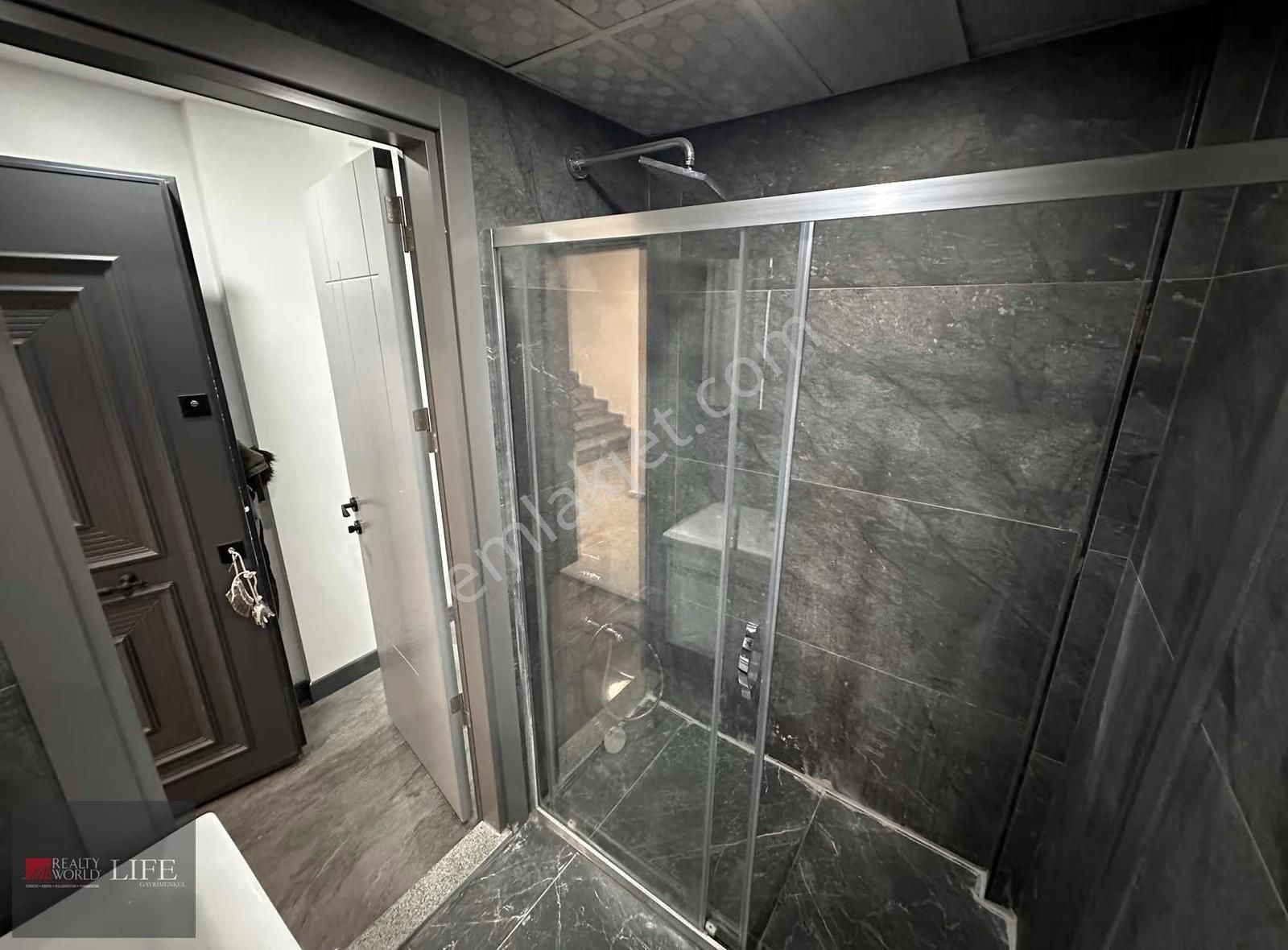 Rw Lıfe// Büyükdere Mah. Faturalar Dahil Eşyalı Kiralık 1+0 - Görsel 2