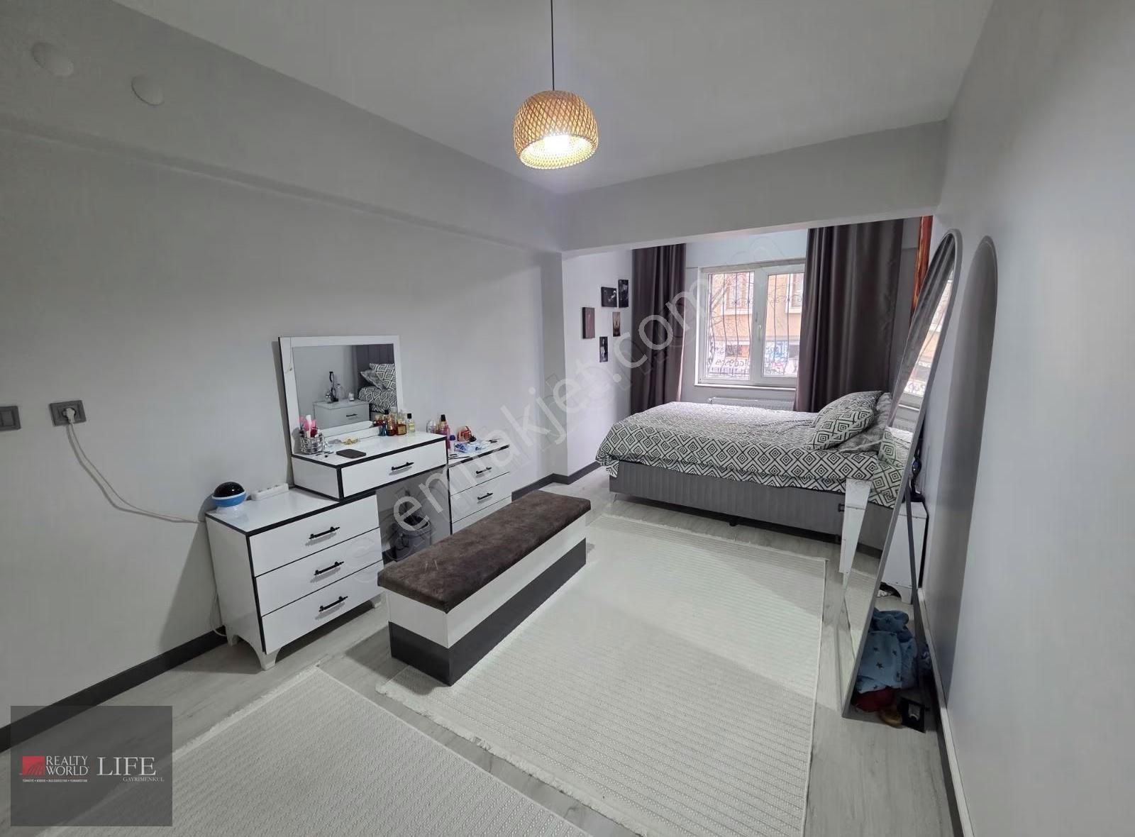 Rw Lıfe // Yenibağlar Seylap Caddesi Siteiçi 3+1 Satılık Daire - Görsel 2