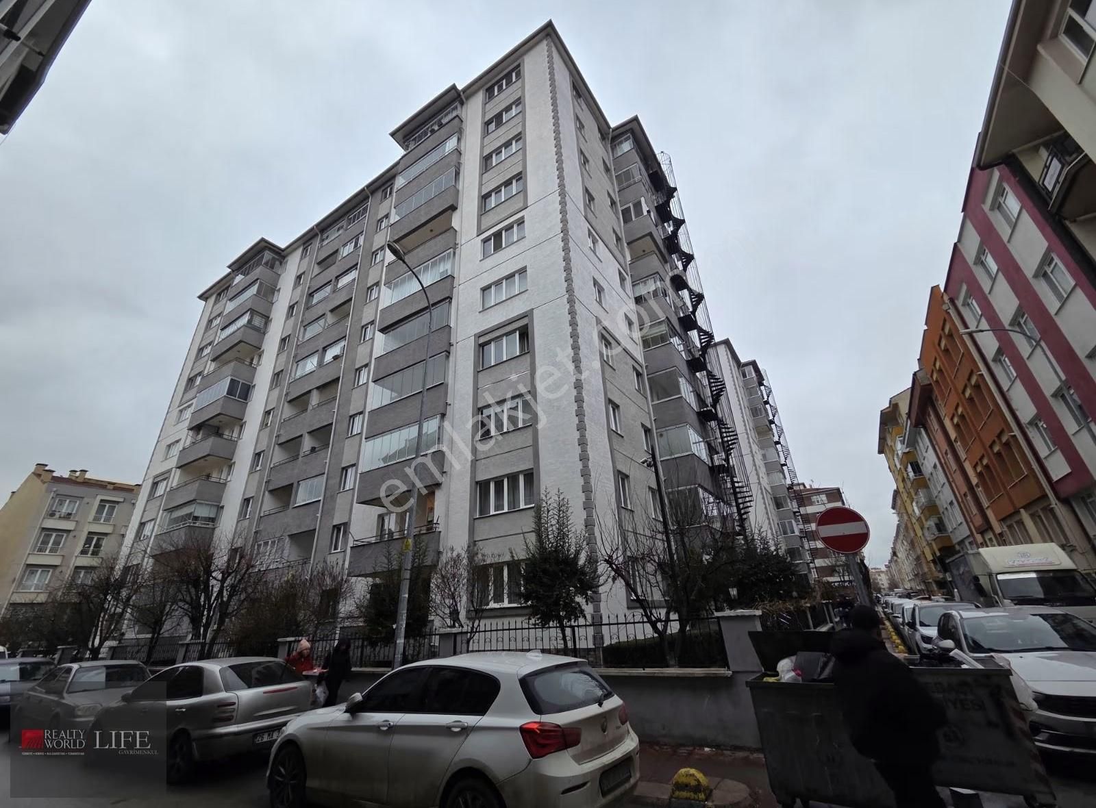 Rw Lıfe // Yenibağlar Seylap Caddesi Siteiçi 3+1 Satılık Daire