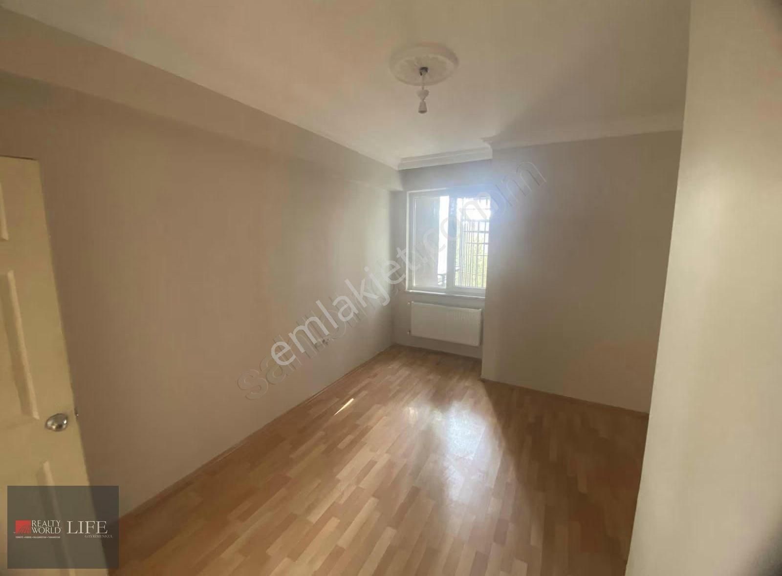 Rw Lıfe// Gökmeydan Mh Dede Efendi Cd Üzerinde Kiralık 3+1 Daire - Görsel 3