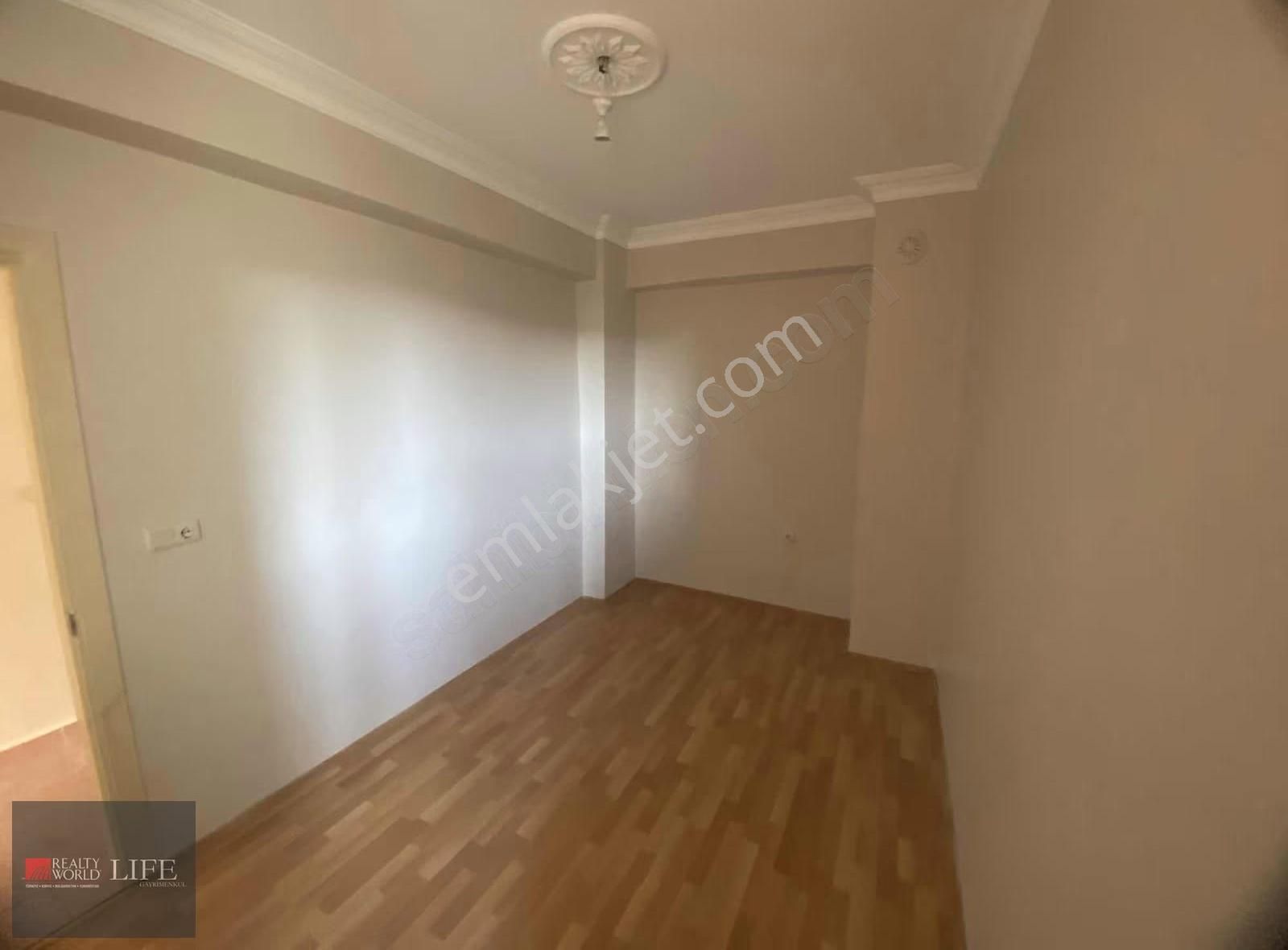 Rw Lıfe// Gökmeydan Mh Dede Efendi Cd Üzerinde Kiralık 3+1 Daire - Görsel 4