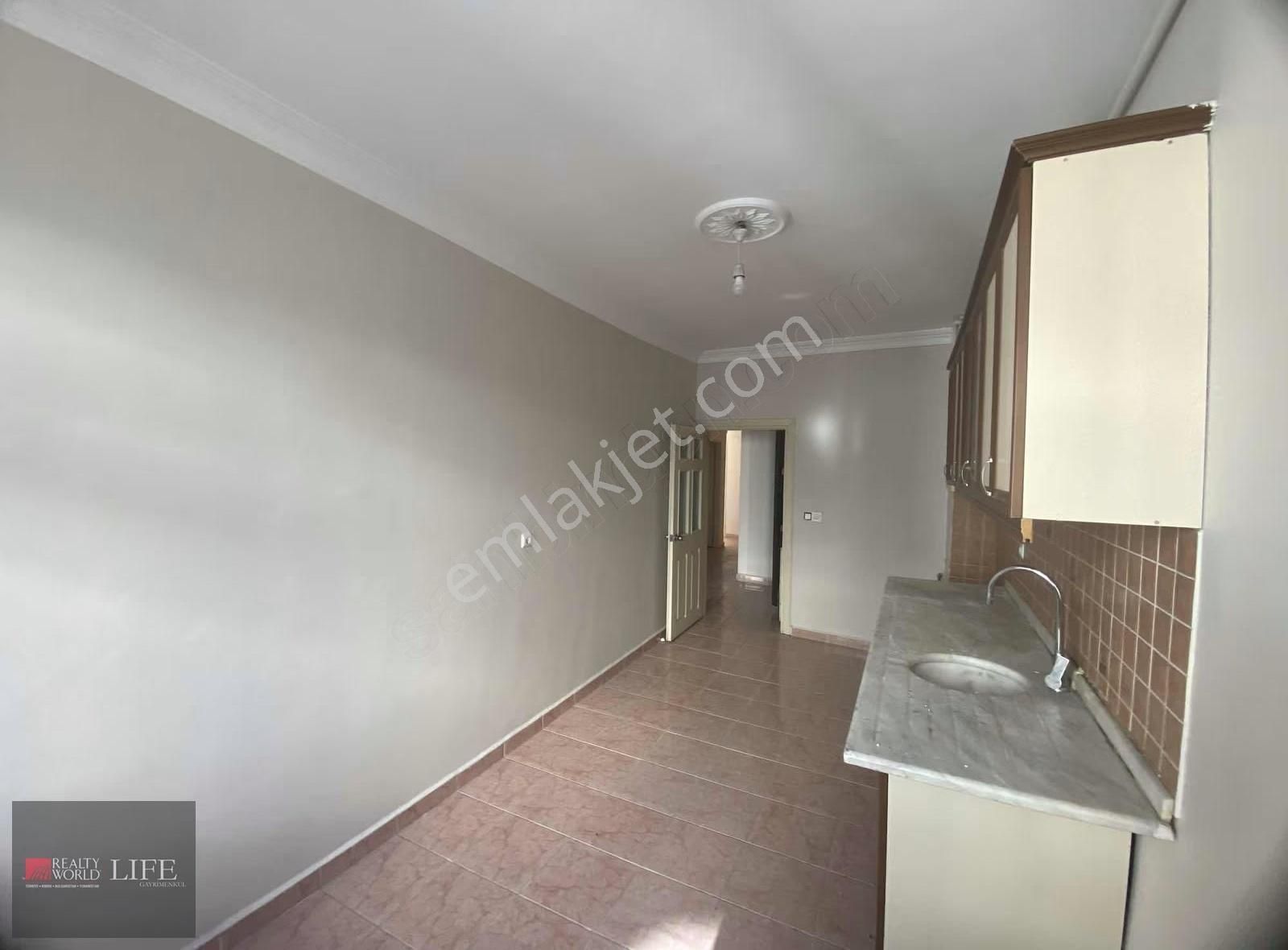 Rw Lıfe// Gökmeydan Mh Dede Efendi Cd Üzerinde Kiralık 3+1 Daire - Görsel 5