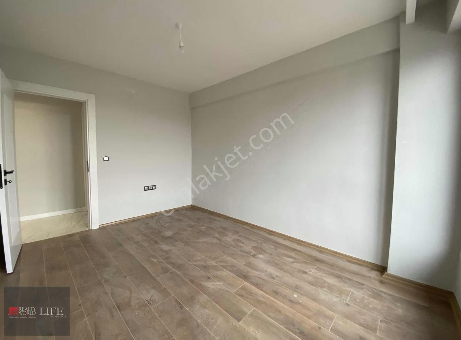 Rw Lıfe//çamlıca Mh Özel Garajlı Geniş 3+1 Ara Kat Satılık Daire - Görsel 2