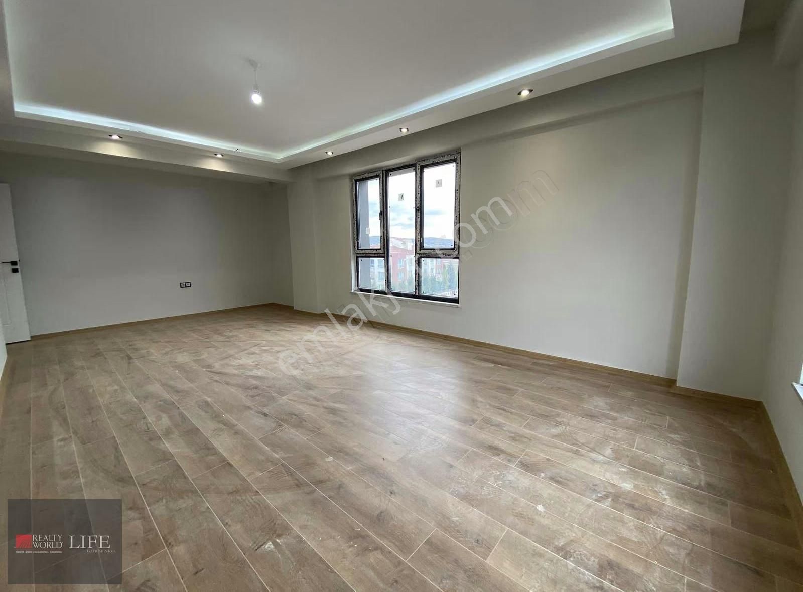 Rw Lıfe//çamlıca Mh Özel Garajlı Geniş 3+1 Ara Kat Satılık Daire - Görsel 18