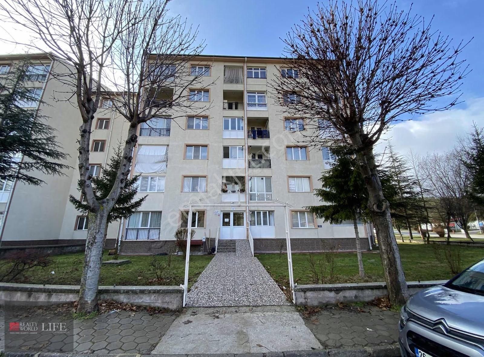 Rw Lıfe // Gültepe Mah. Üniversite Evleri 2+1 Satılık Daire