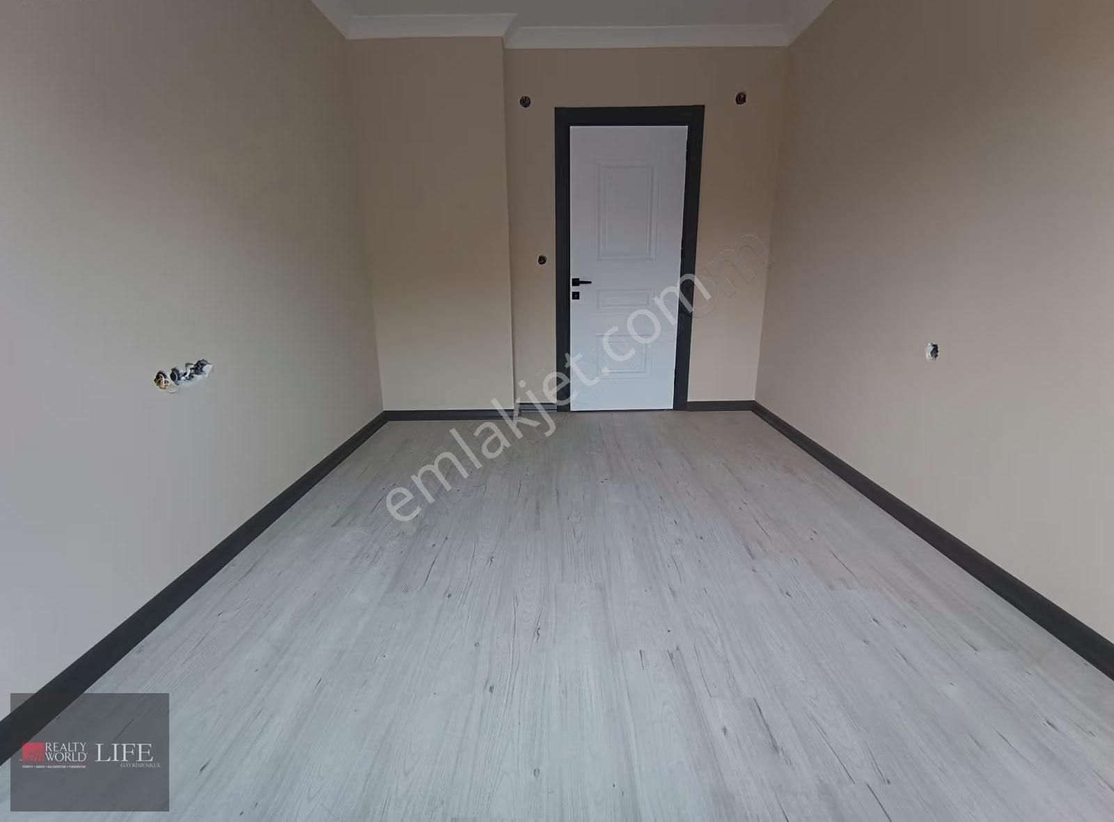 Rw Lıfe // Çamlıca Mah.tombakzade Yakını Satılık 2+0 Daire - Görsel 2