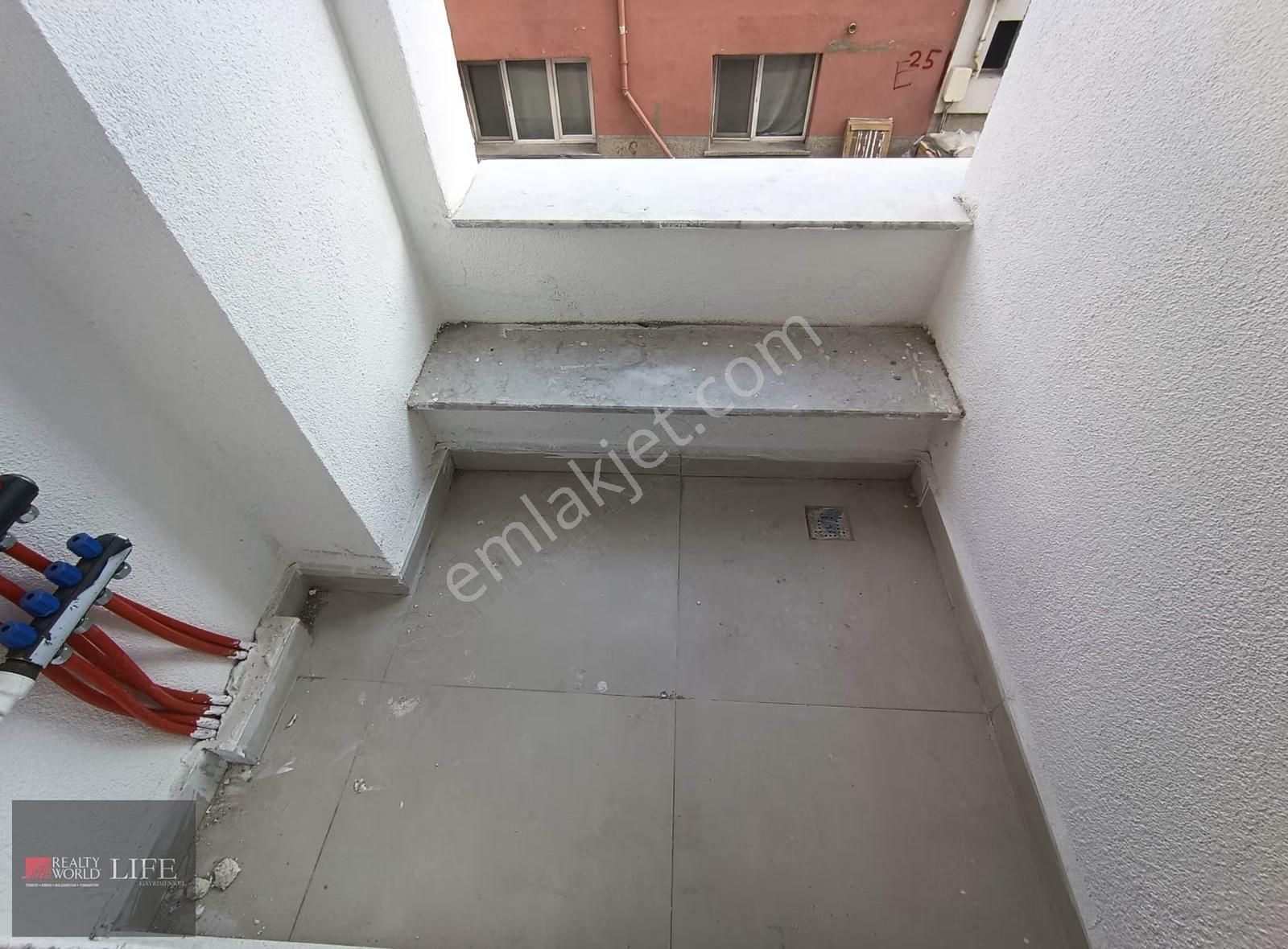 Rw Lıfe // Çamlıca Mah.tombakzade Yakını Satılık 2+0 Daire - Görsel 6