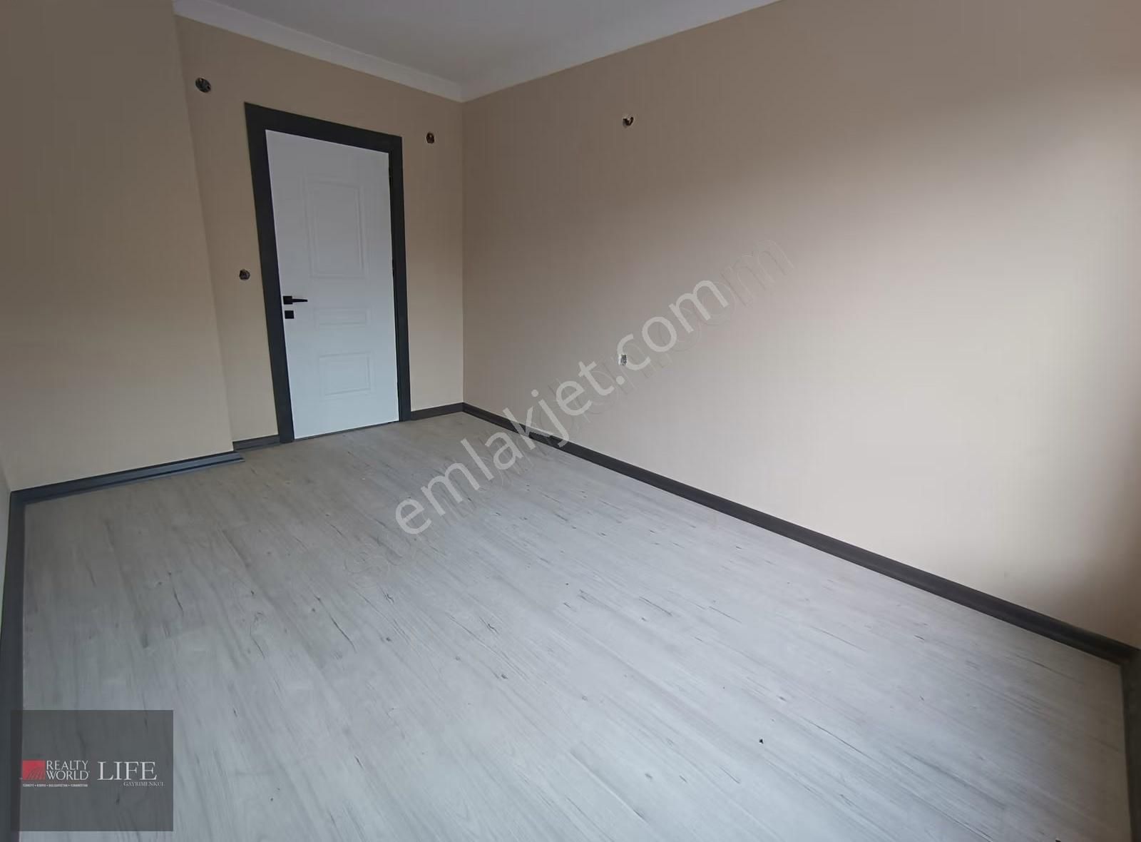Rw Lıfe // Çamlıca Mah.tombakzade Yakını Satılık 2+0 Daire - Görsel 5